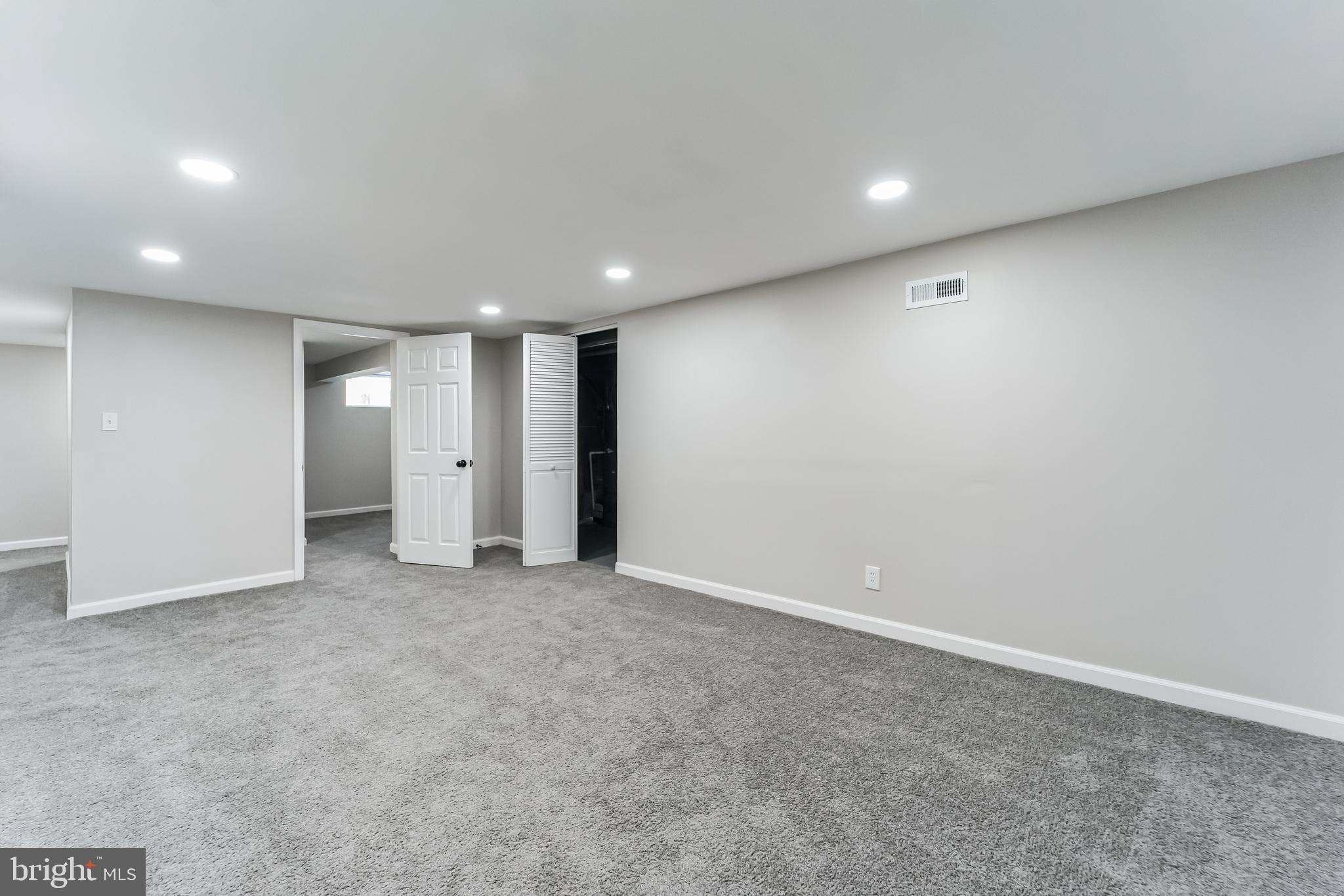 EAST ARLINGTON - Residential