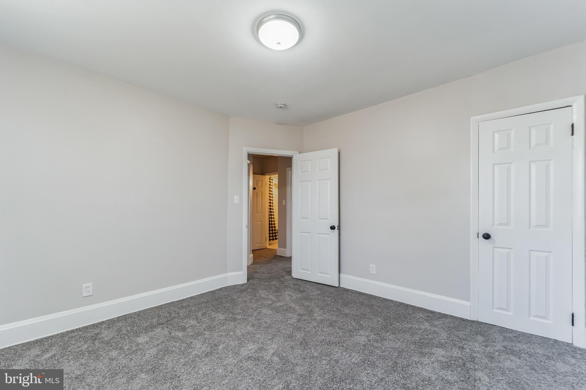 EAST ARLINGTON - Residential