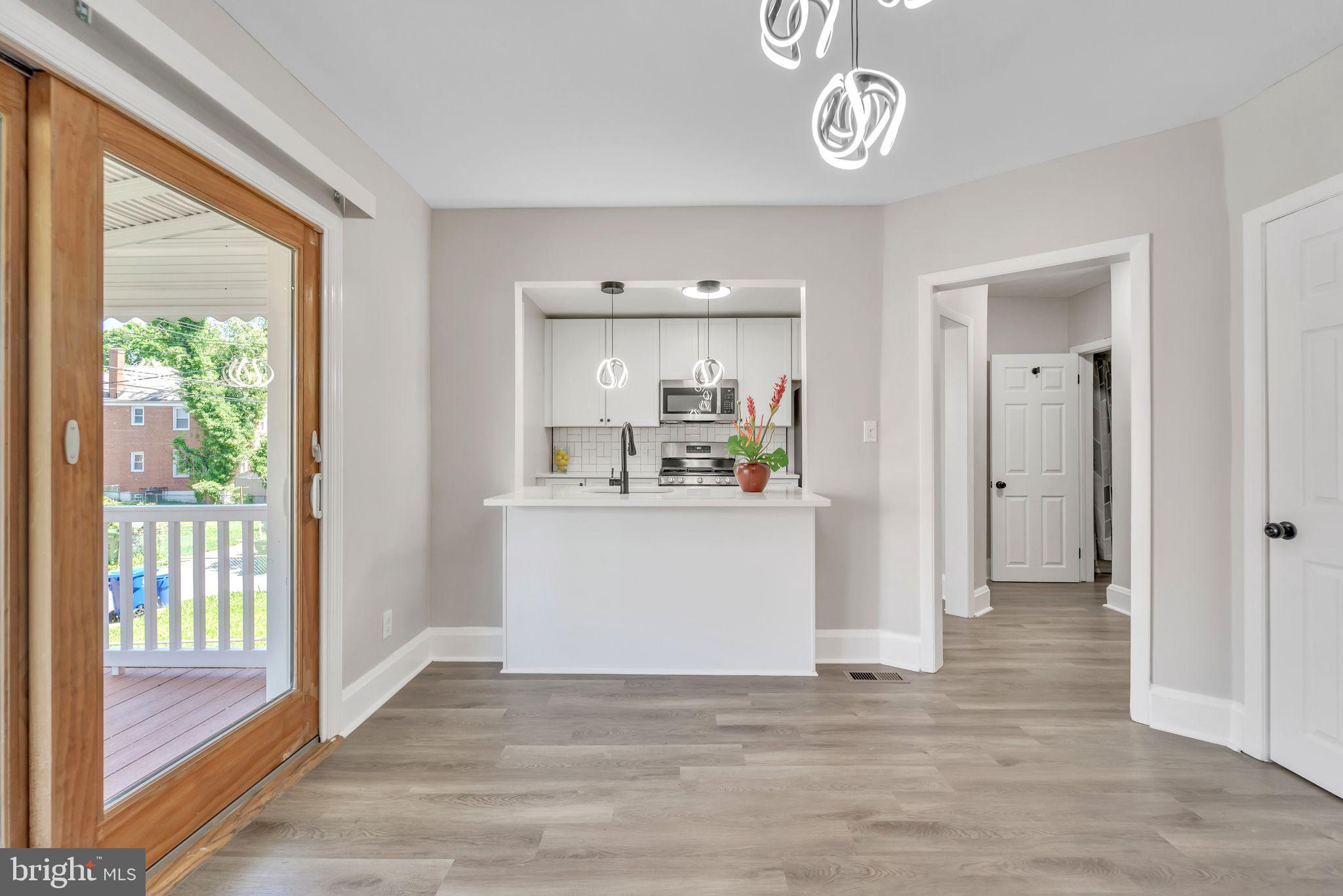 EAST ARLINGTON - Residential