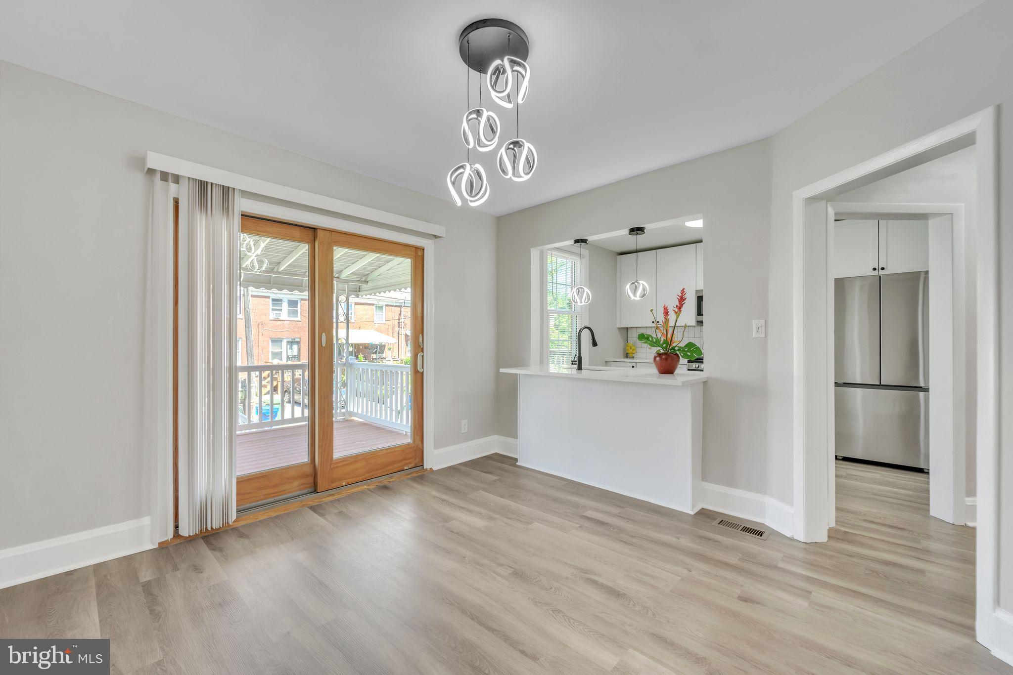 EAST ARLINGTON - Residential