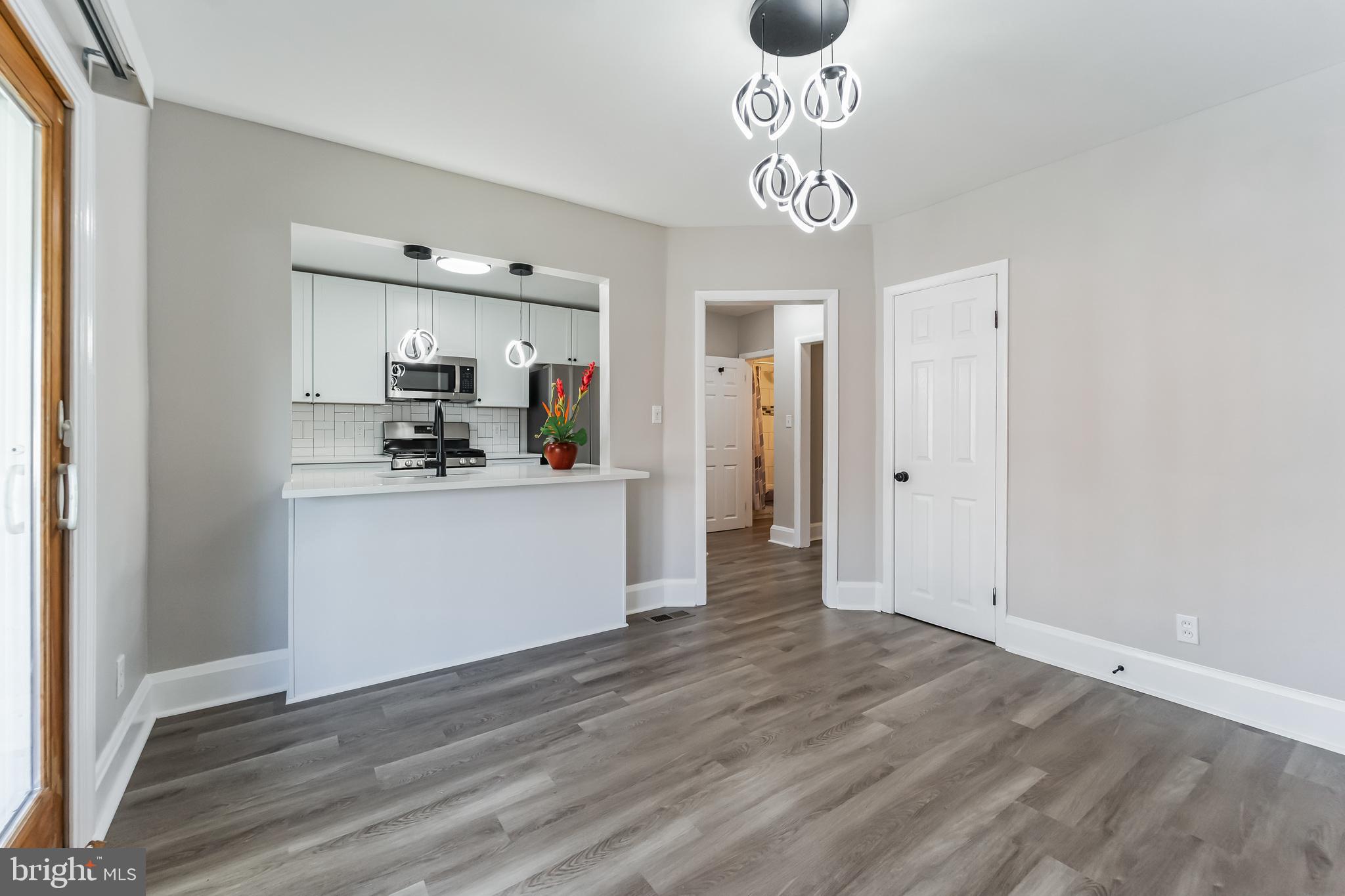 EAST ARLINGTON - Residential