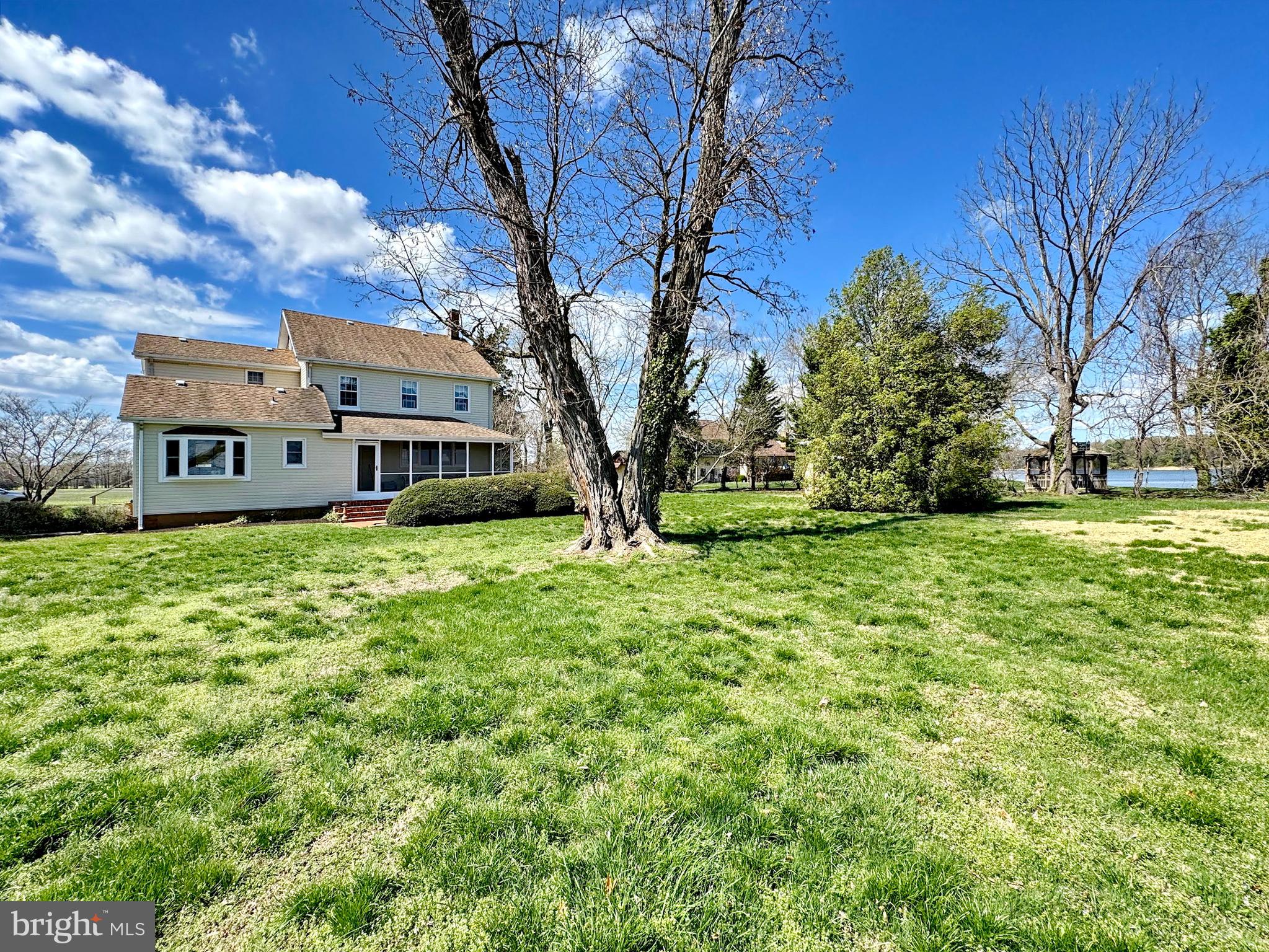 WICOMICO BEACH - Residential