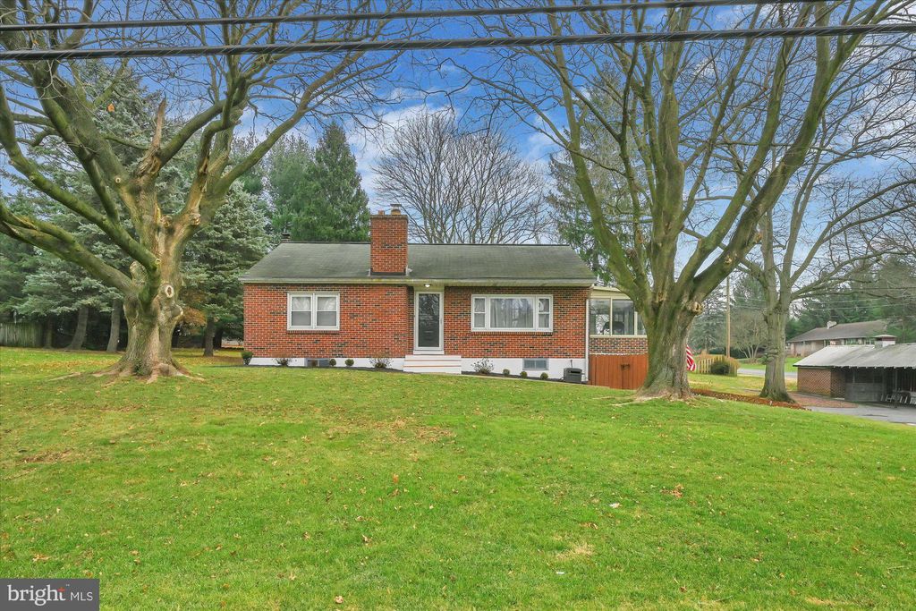 Photo of 801 FURNACE HILLS PIKE, LITITZ, PA 17543 (MLS # PALA2029610)