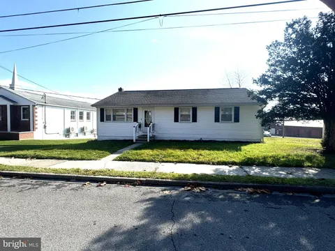 Property image for 1028 W 5th Street, Lewistown, PA 17044