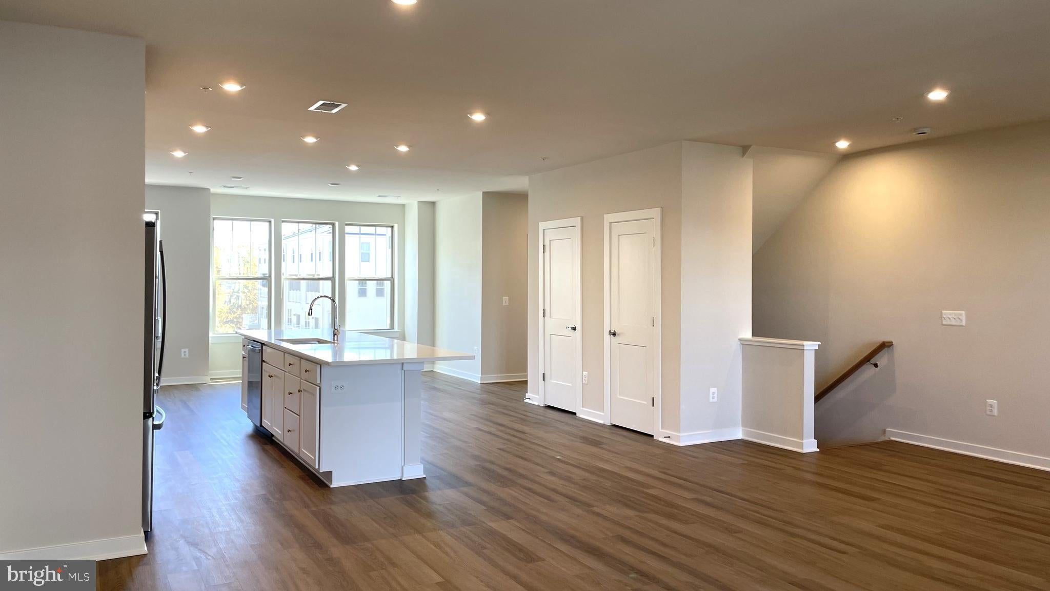 223 B PARK CENTRAL TERRACE