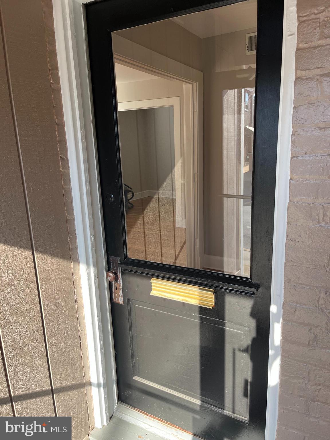 DOWNTOWN - Commercial Lease