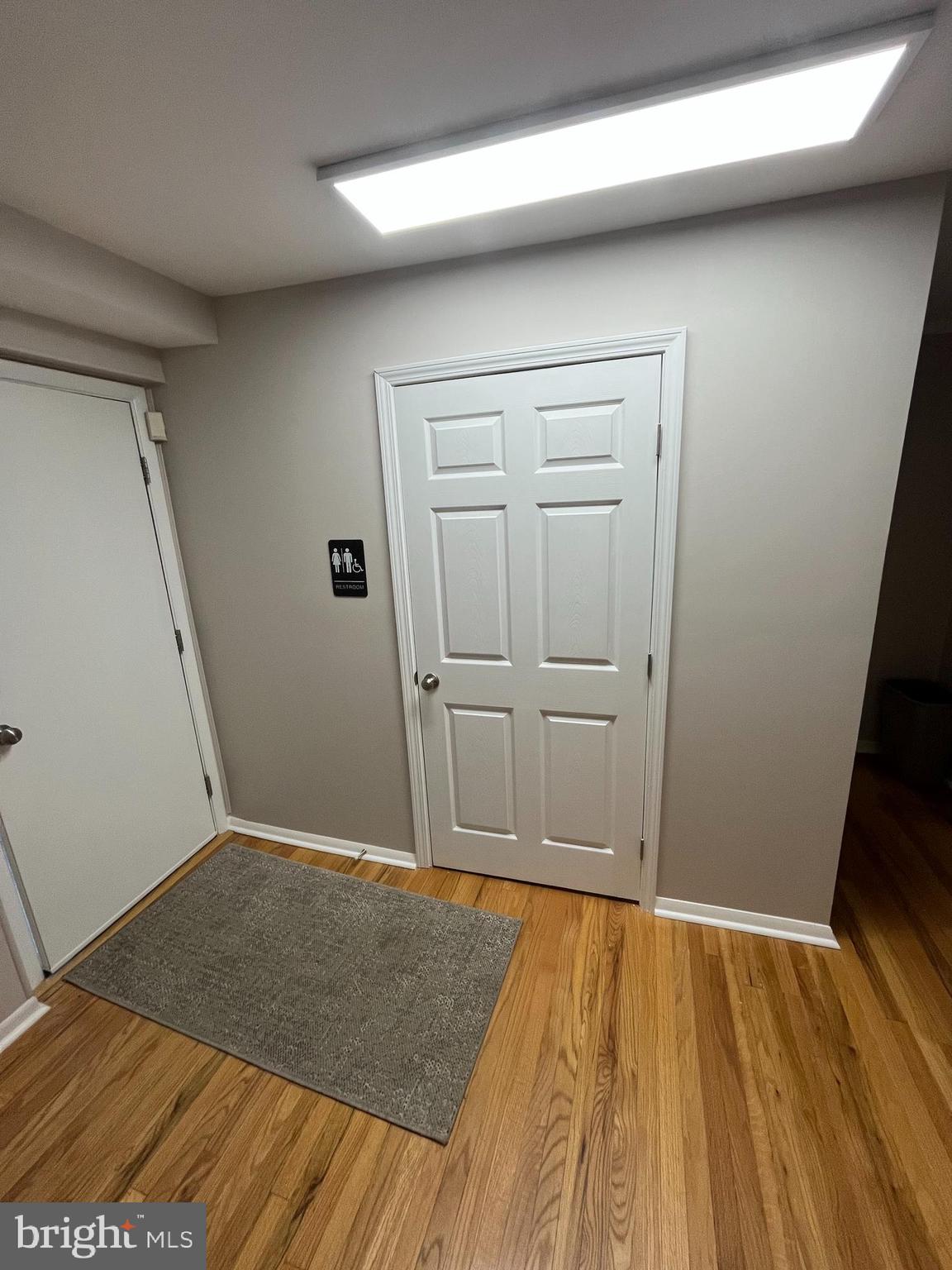 DOWNTOWN - Commercial Lease