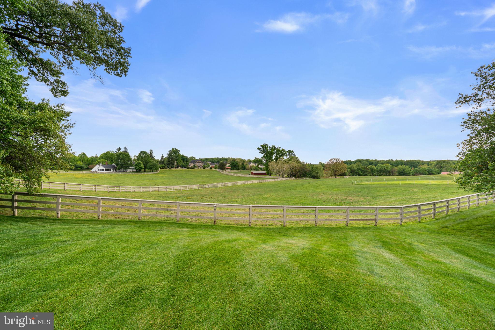 PATERNAL GIFT FARM - Residential