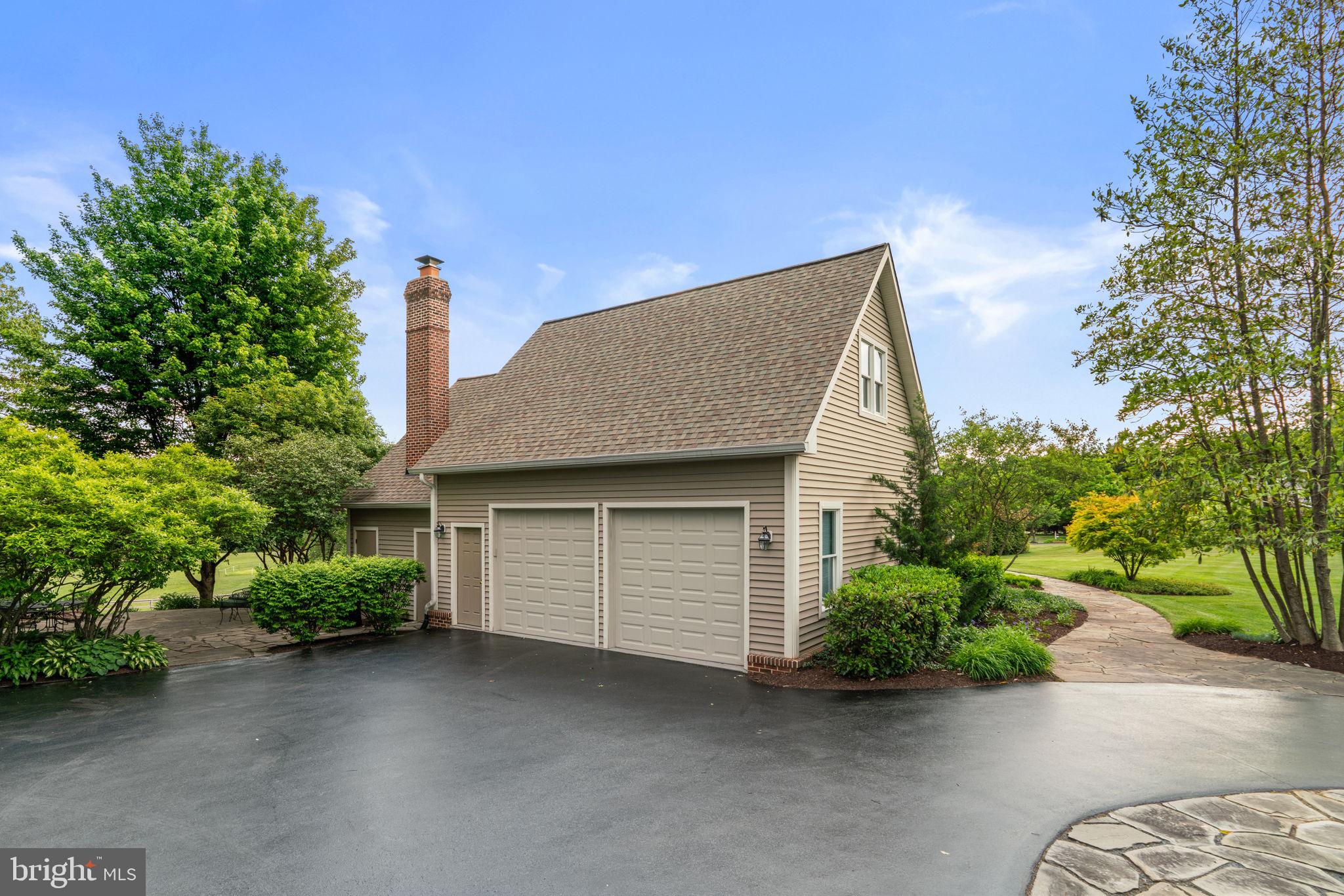 PATERNAL GIFT FARM - Residential