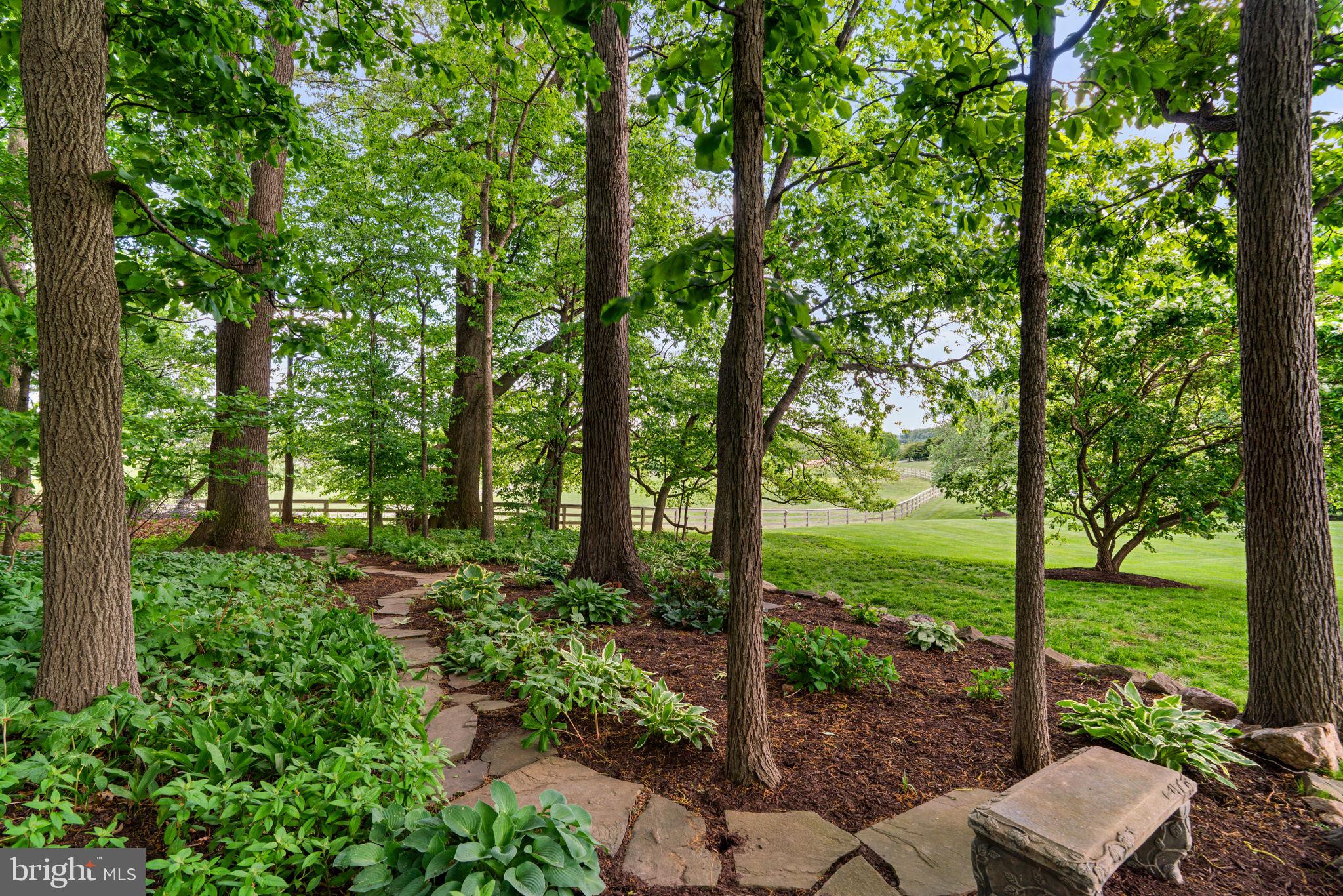 PATERNAL GIFT FARM - Residential
