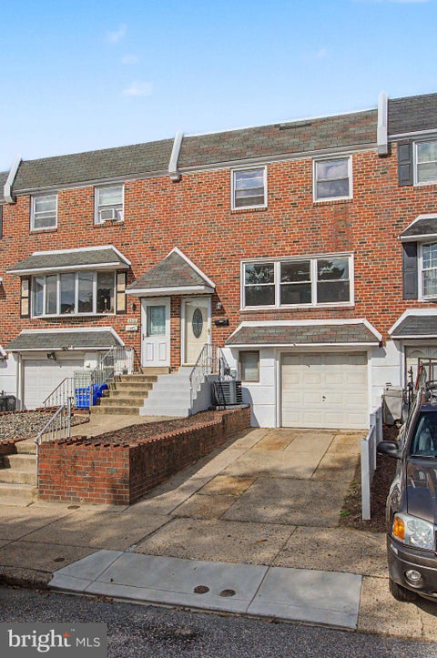 Townhouse For Sale - 3306 Kayford Circle<br/> PHILADELPHIA, PA 19114
