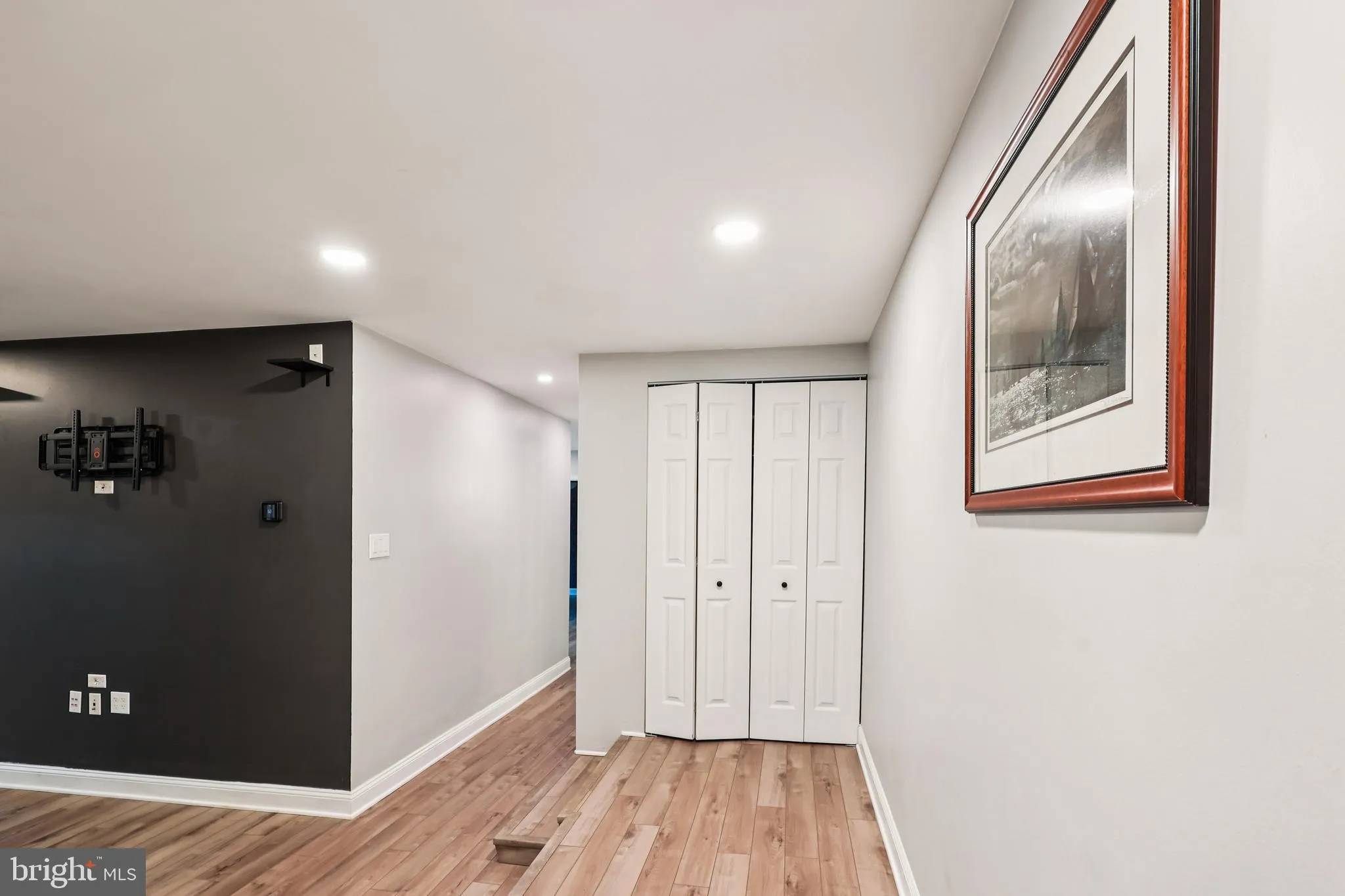 Annapolis, Maryland 21401, United States, 2 Bedrooms Bedrooms, ,2 BathroomsBathrooms,Residential,Active,239538