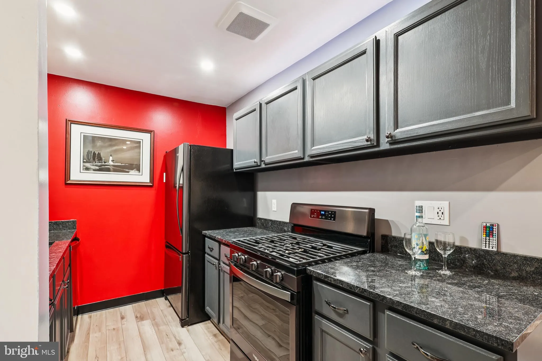 Annapolis, Maryland 21401, United States, 2 Bedrooms Bedrooms, ,2 BathroomsBathrooms,Residential,Active,239538