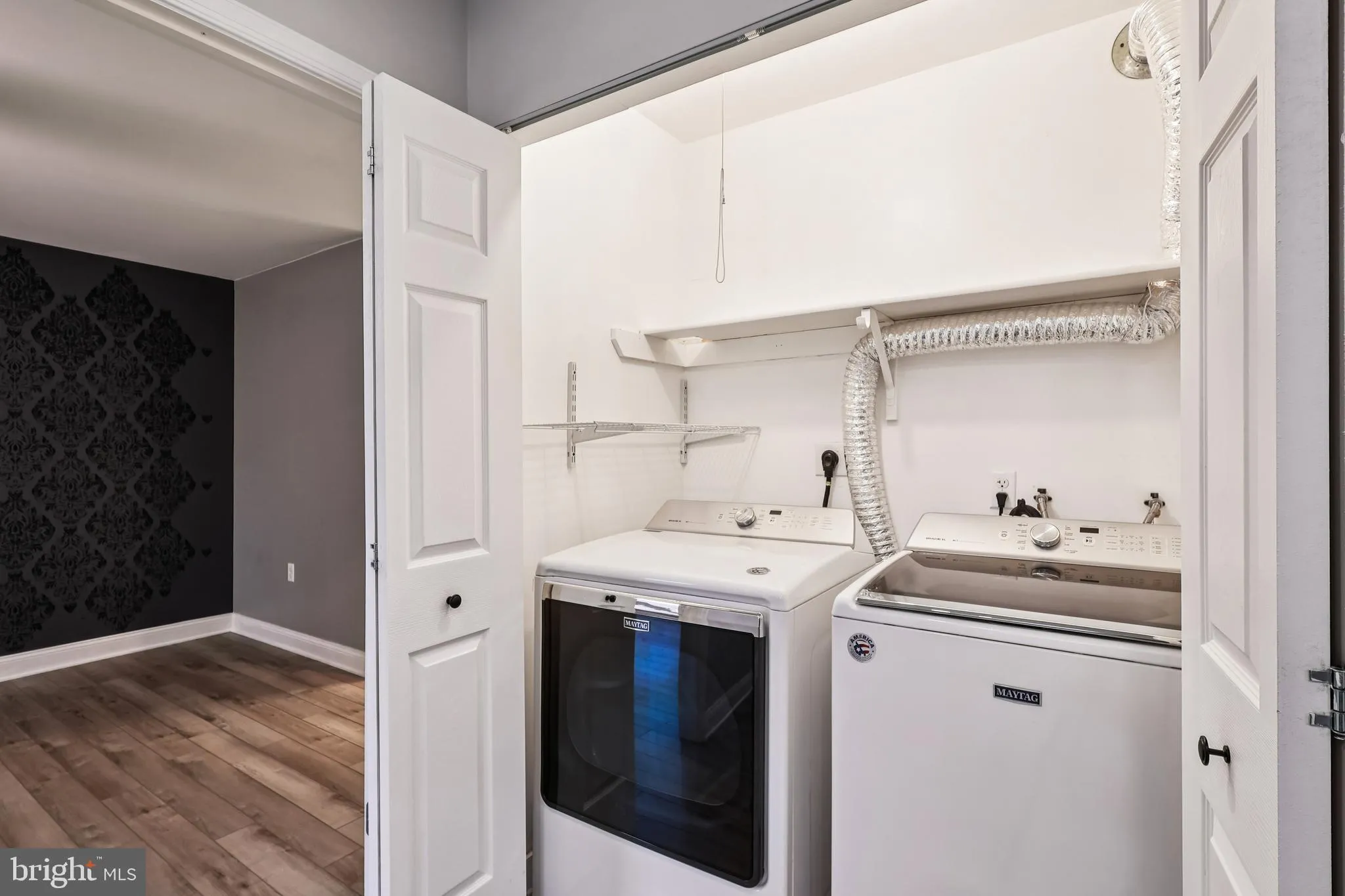 Annapolis, Maryland 21401, United States, 2 Bedrooms Bedrooms, ,2 BathroomsBathrooms,Residential,Active,239538