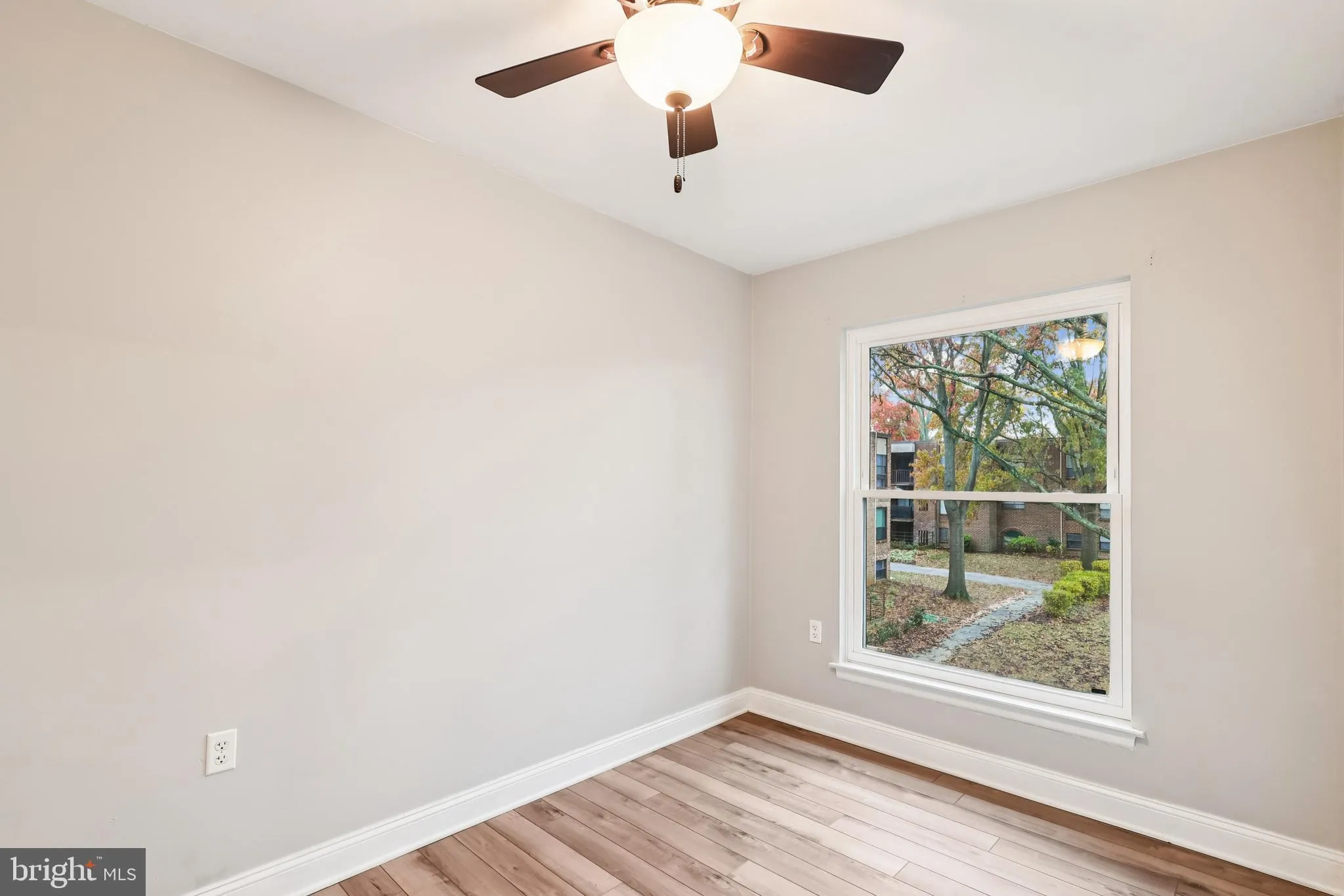 Annapolis, Maryland 21401, United States, 2 Bedrooms Bedrooms, ,2 BathroomsBathrooms,Residential,Active,239538