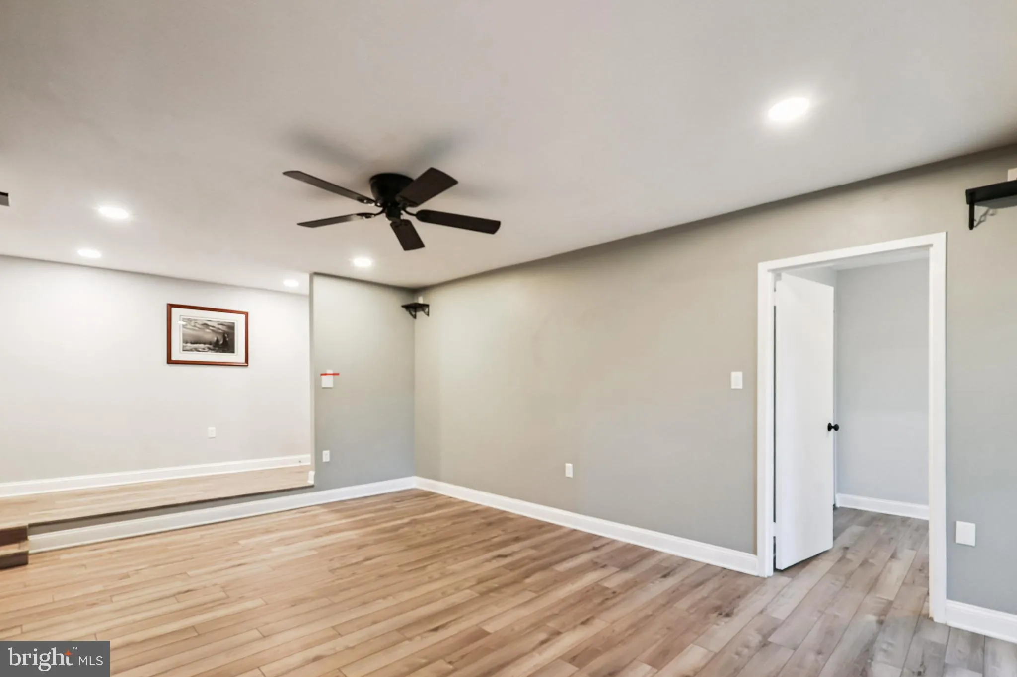 Annapolis, Maryland 21401, United States, 2 Bedrooms Bedrooms, ,2 BathroomsBathrooms,Residential,Active,239538