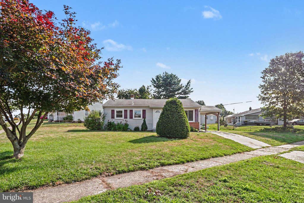 Photo of 100 Nissley Drive, MIDDLETOWN, PA 17057 (MLS # PADA2061898)