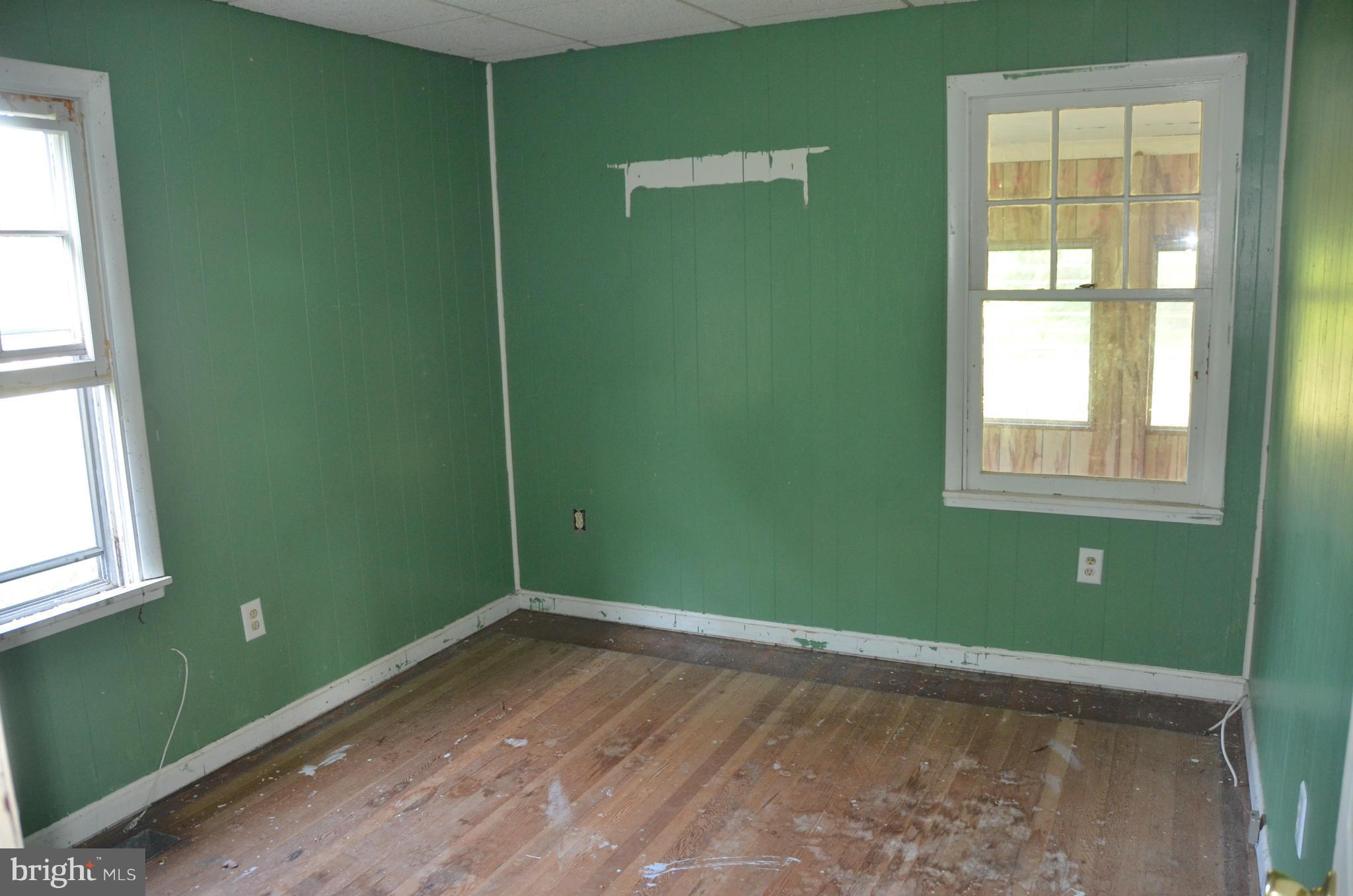 CARRS WHARF - Residential