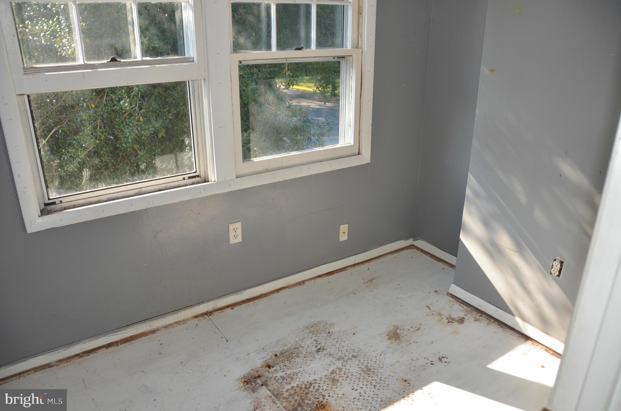 CARRS WHARF - Residential