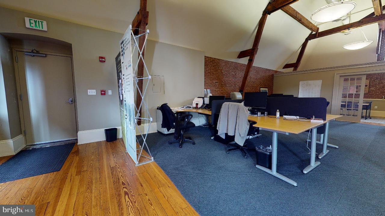 HAMPDEN HISTORIC DISTRICT - Commercial Lease