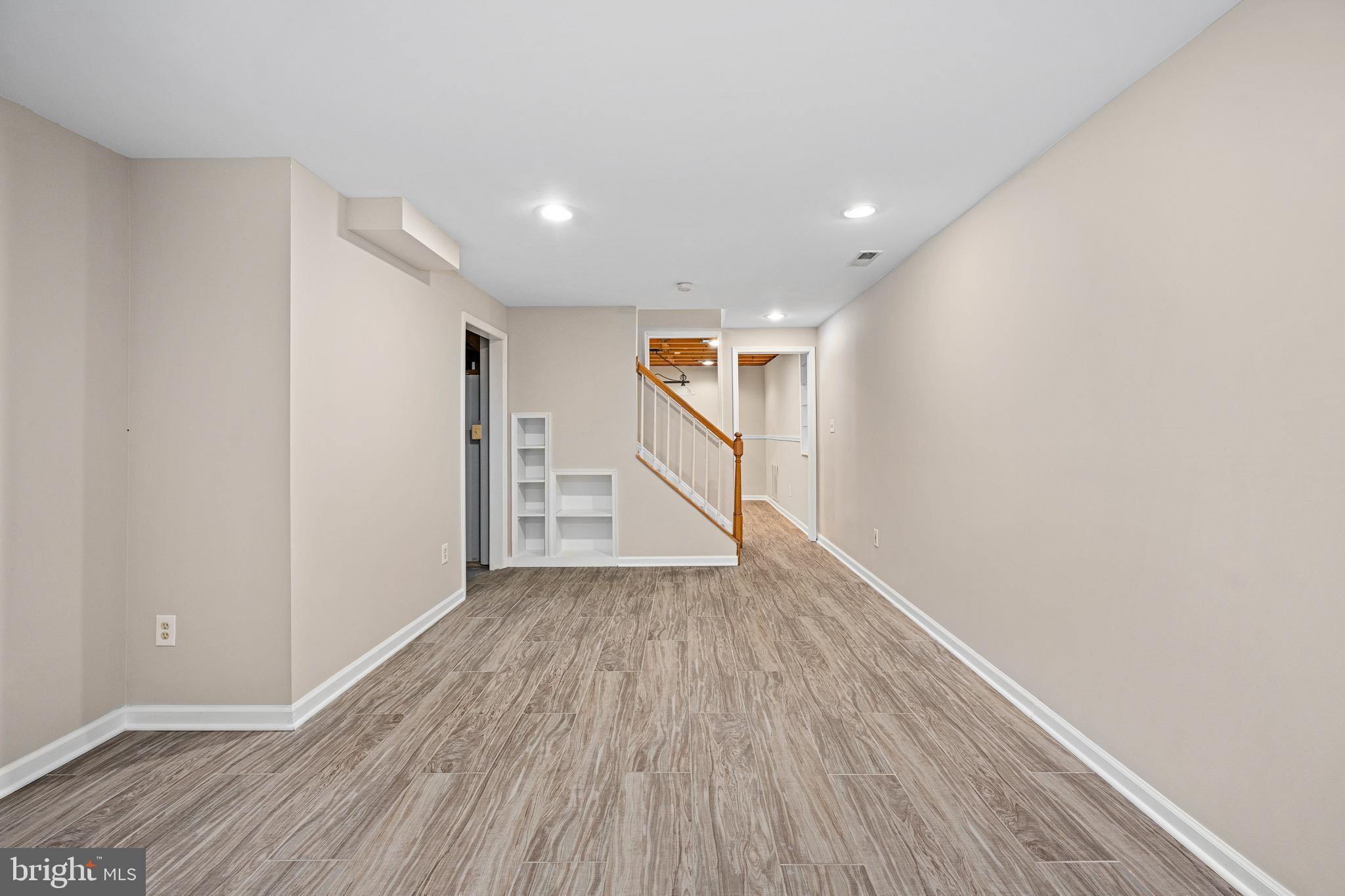 HAMPTON OAKS - Residential