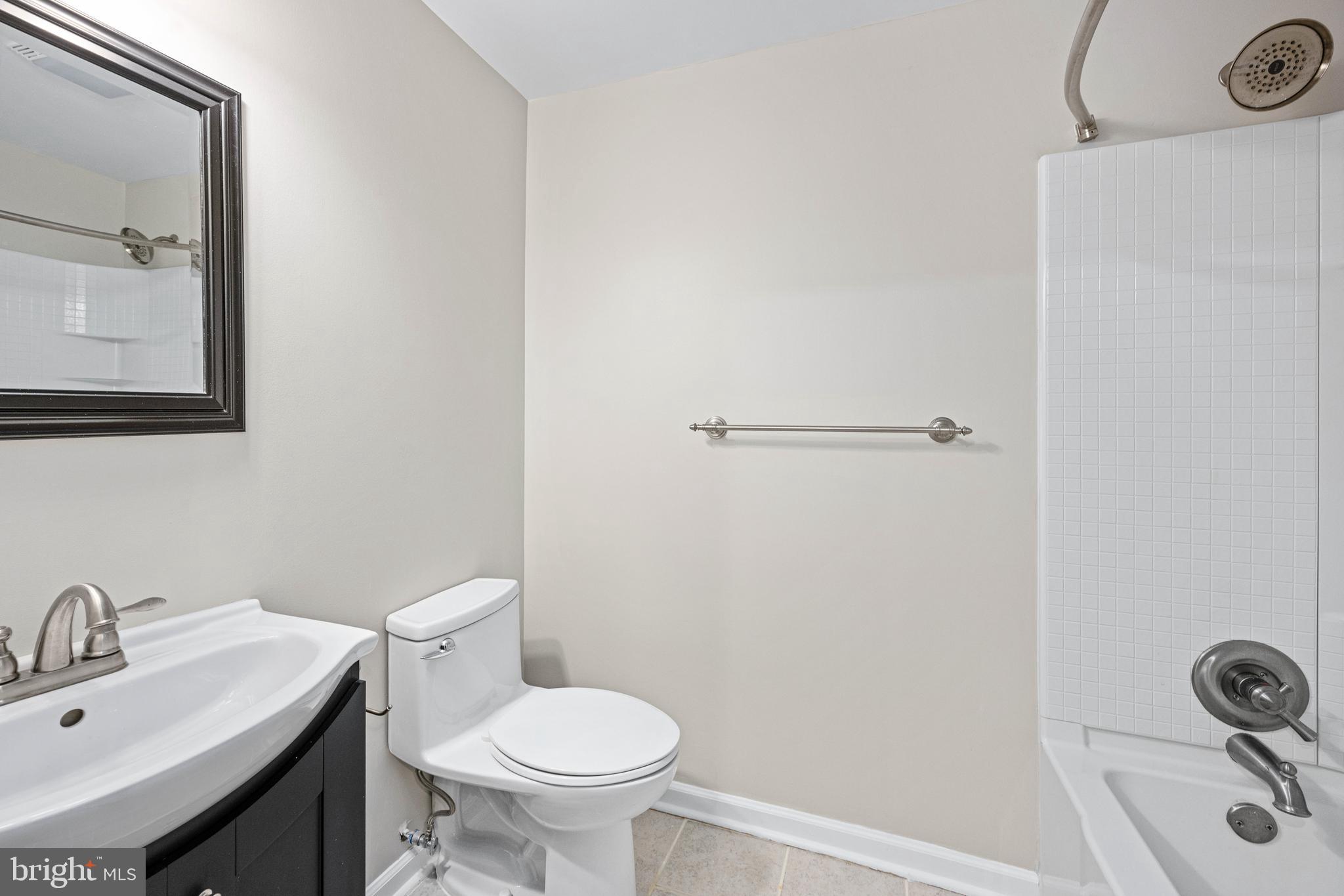 HAMPTON OAKS - Residential