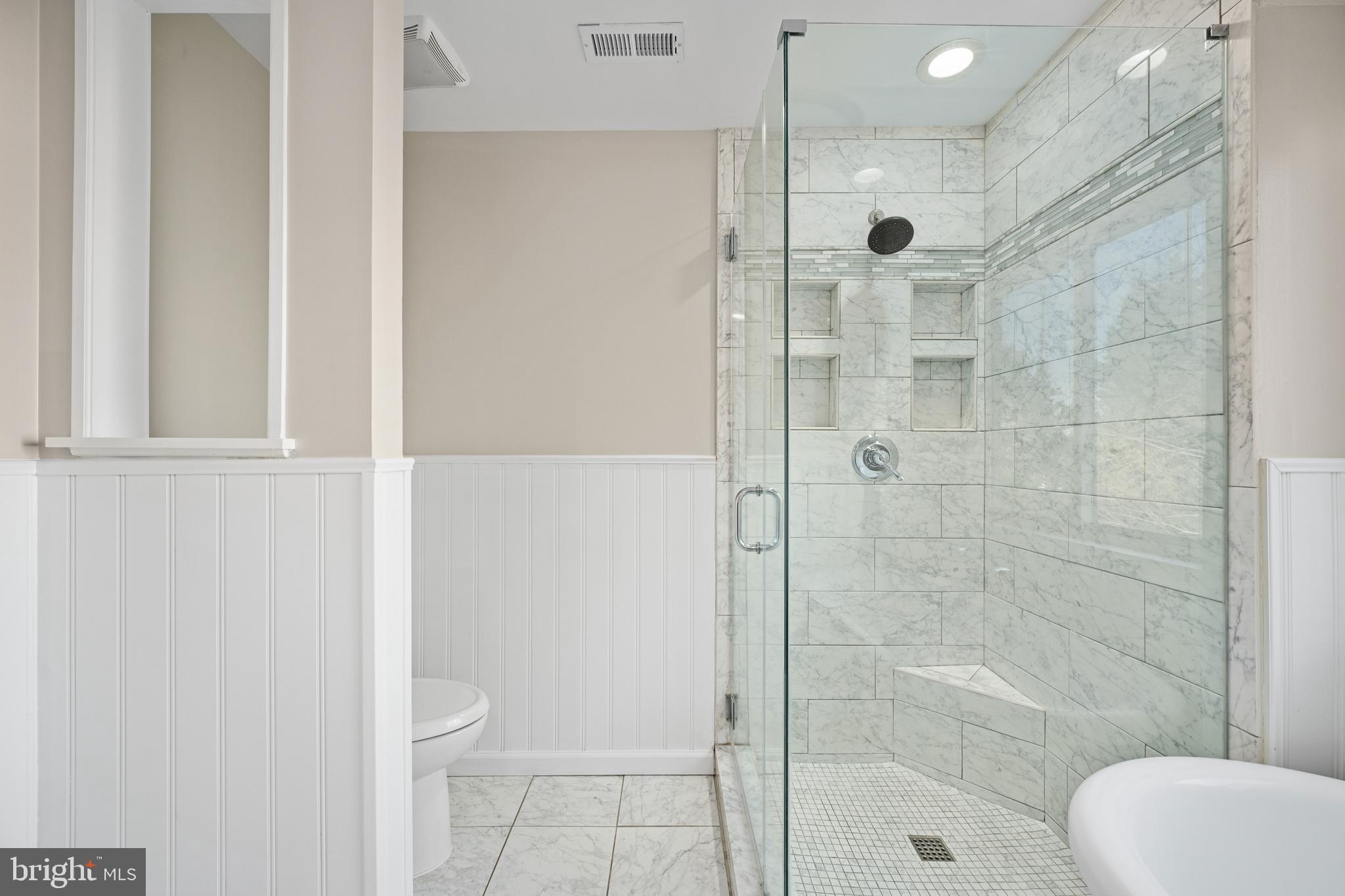 HAMPTON OAKS - Residential