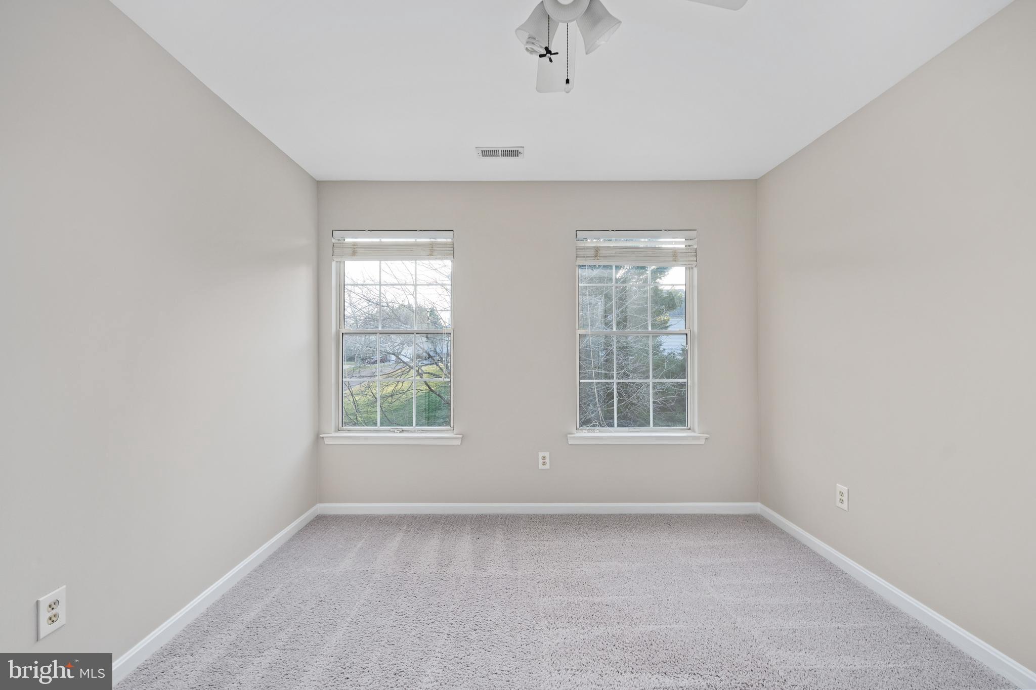 HAMPTON OAKS - Residential