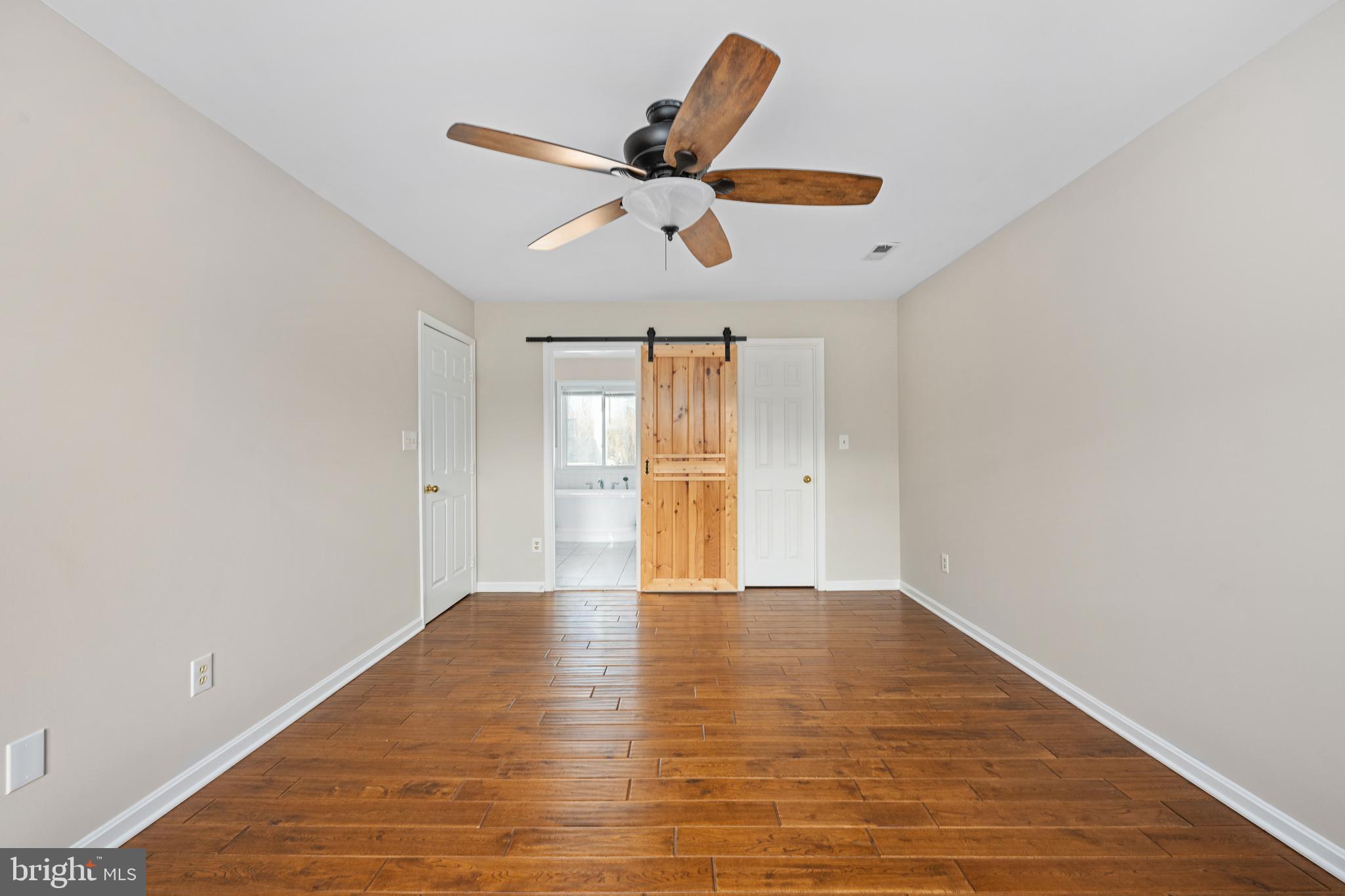 HAMPTON OAKS - Residential