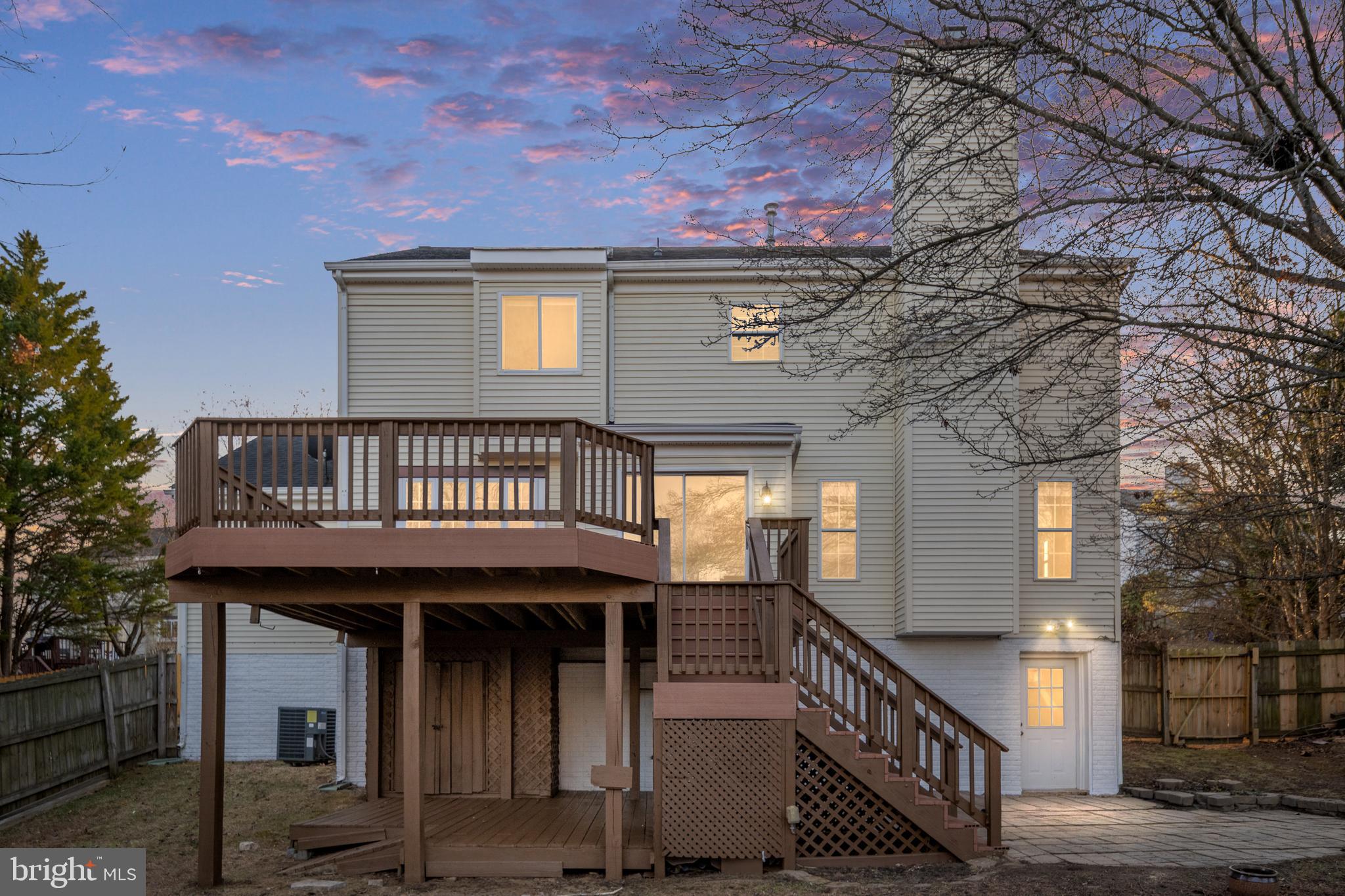 HAMPTON OAKS - Residential