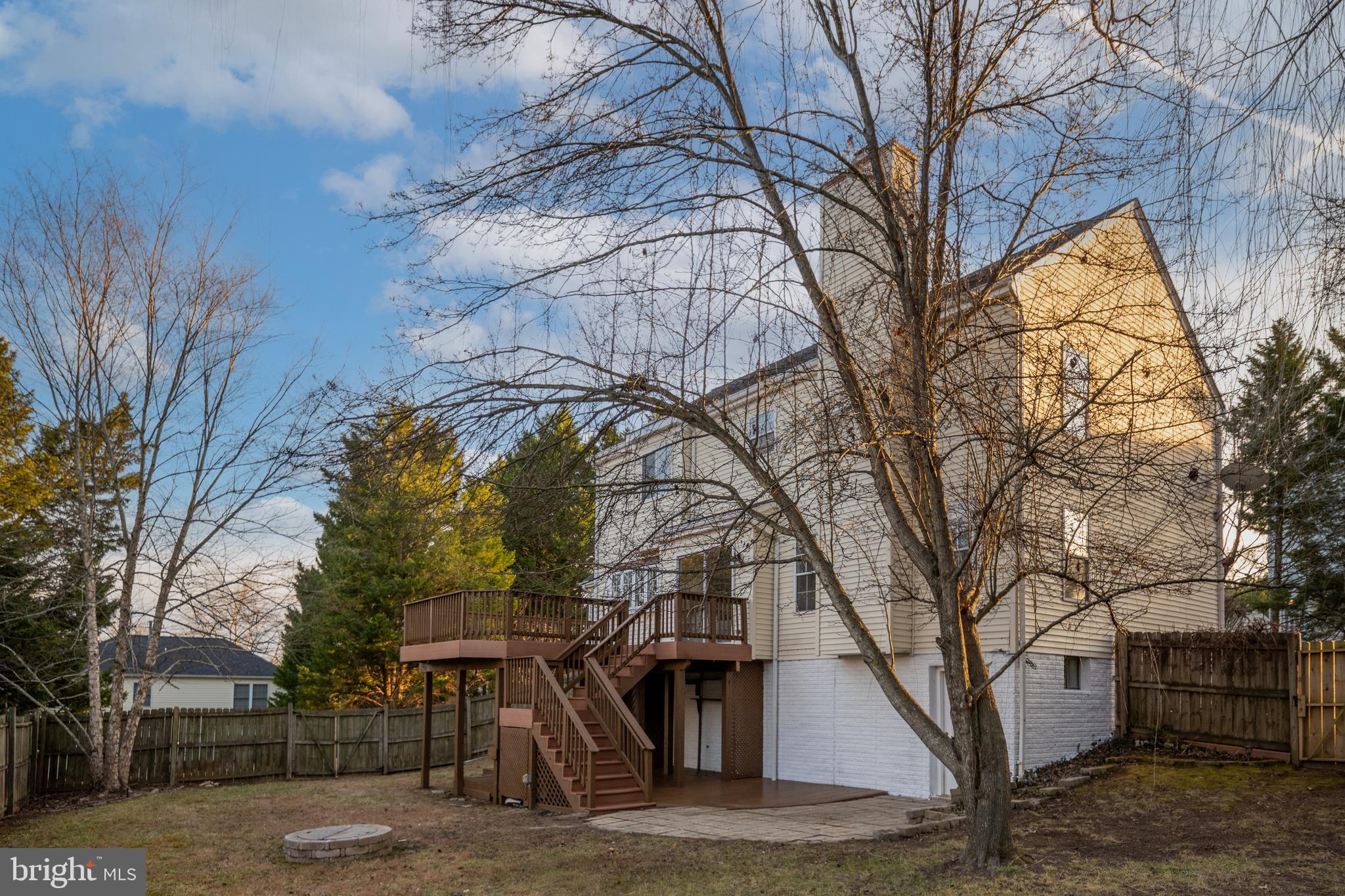 HAMPTON OAKS - Residential