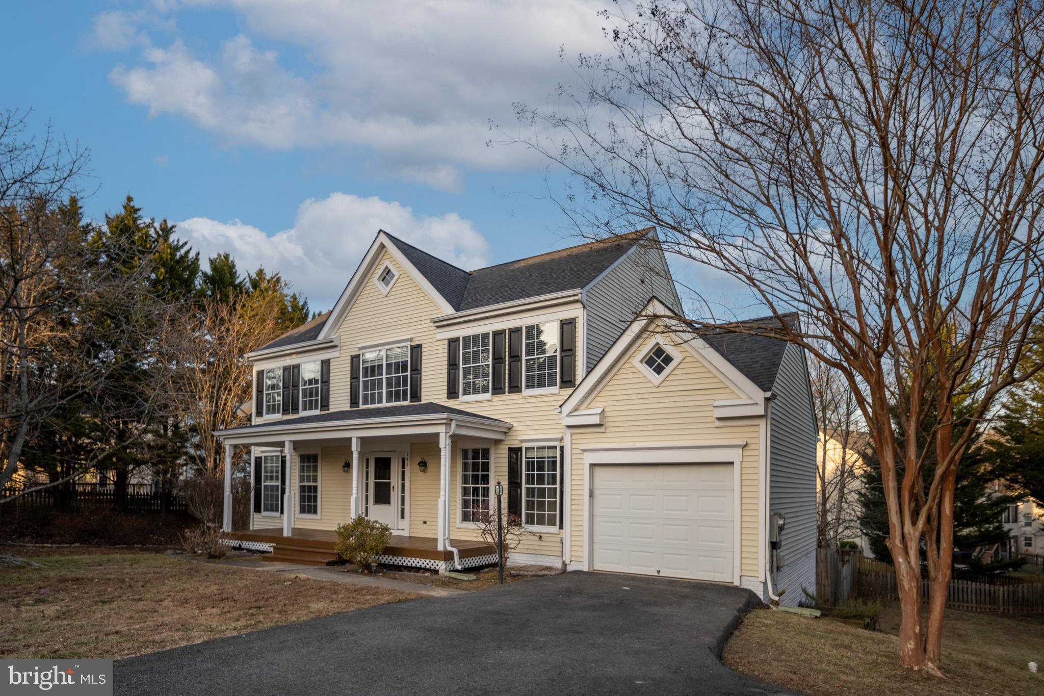 HAMPTON OAKS - Residential