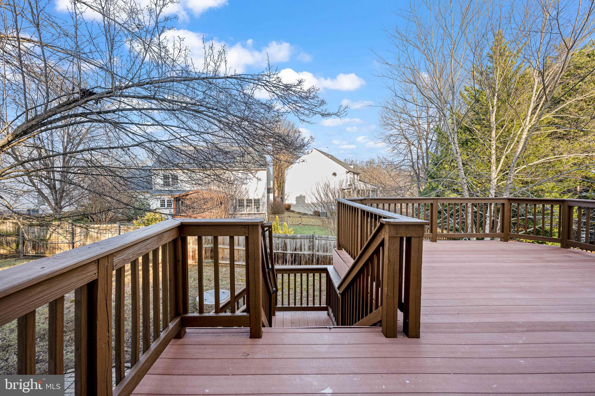 HAMPTON OAKS - Residential