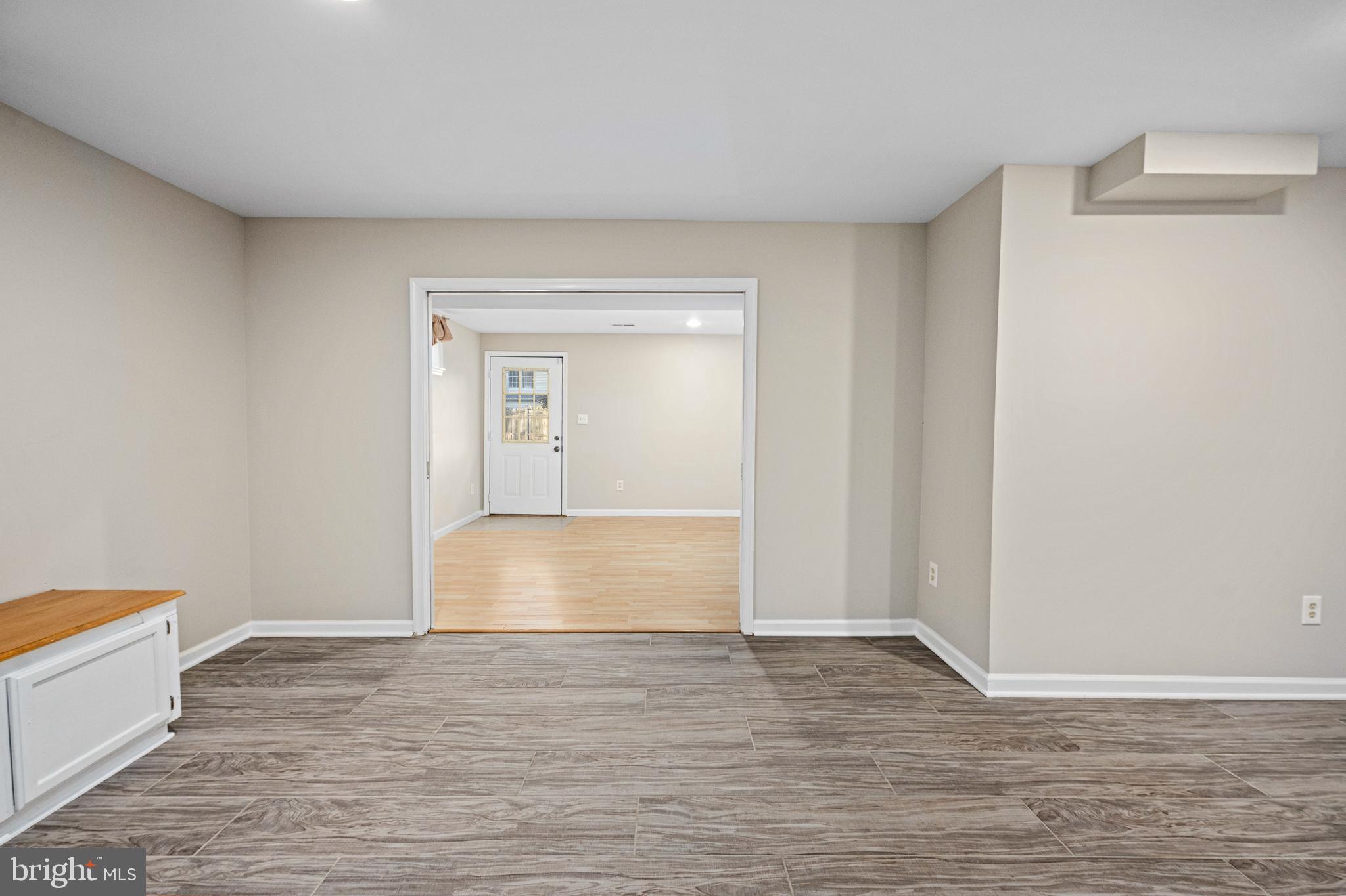 HAMPTON OAKS - Residential