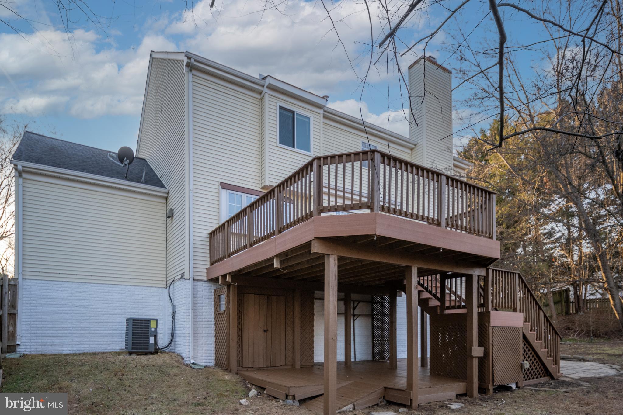 HAMPTON OAKS - Residential