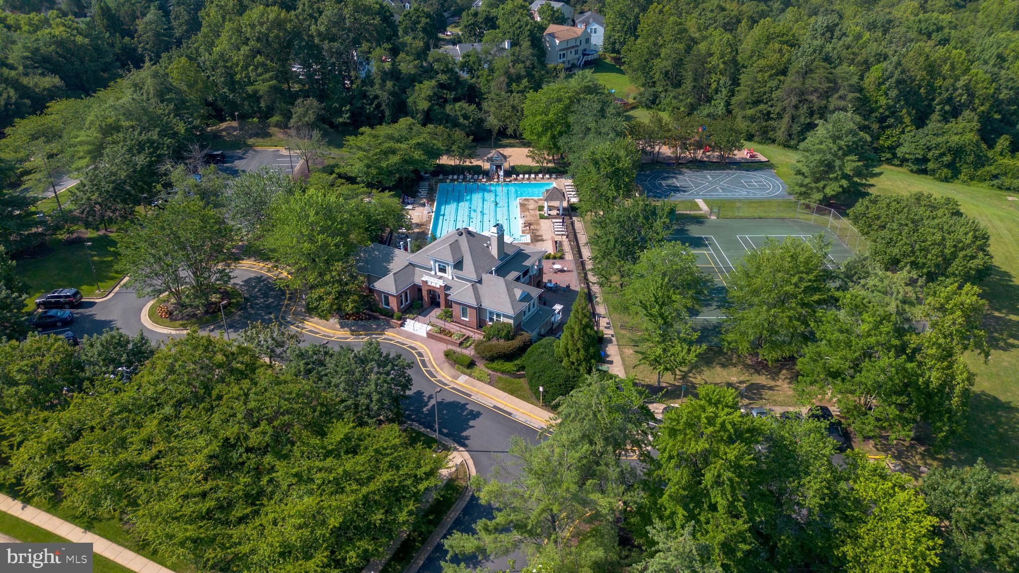 HAMPTON OAKS - Residential