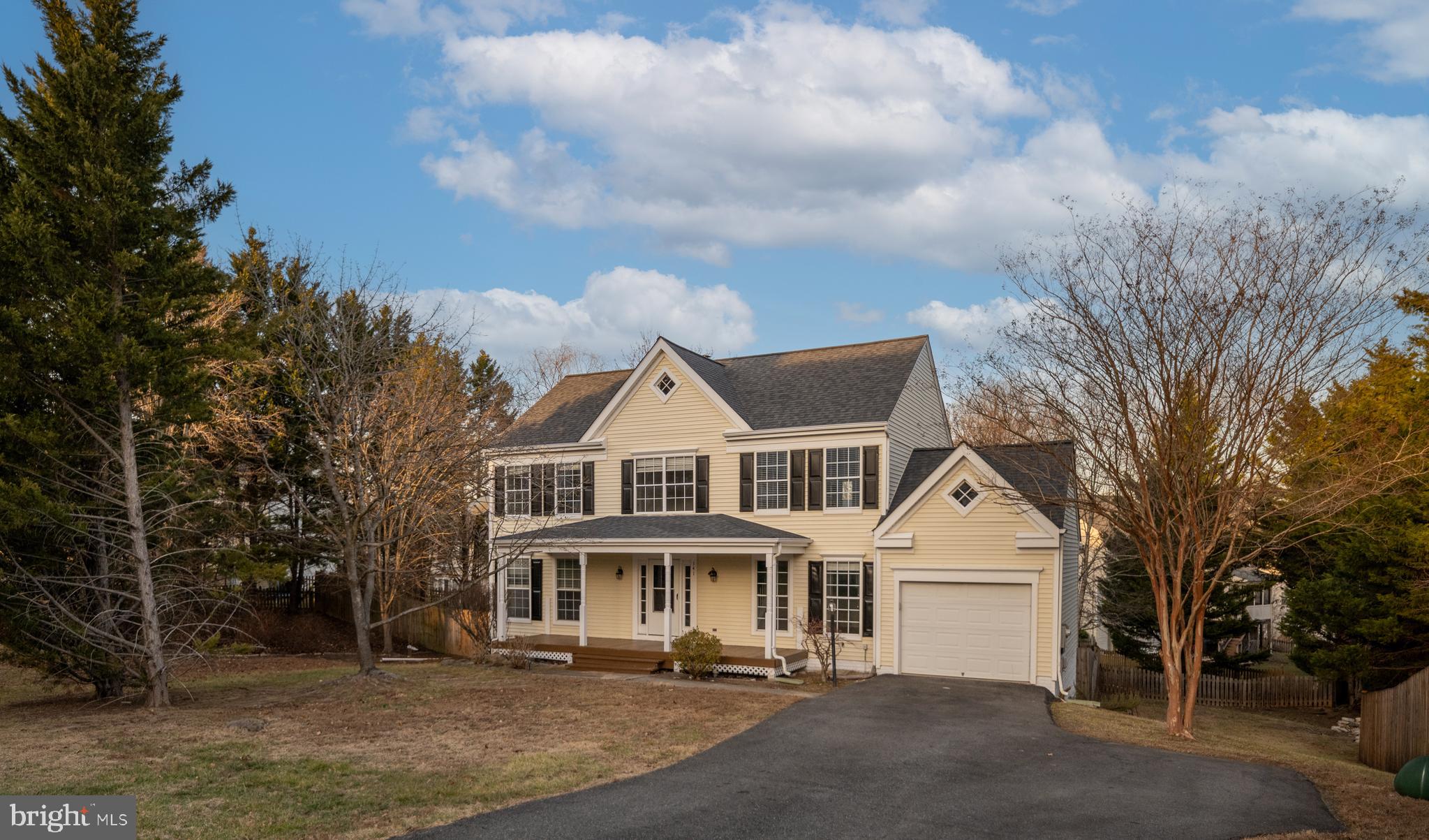 HAMPTON OAKS - Residential