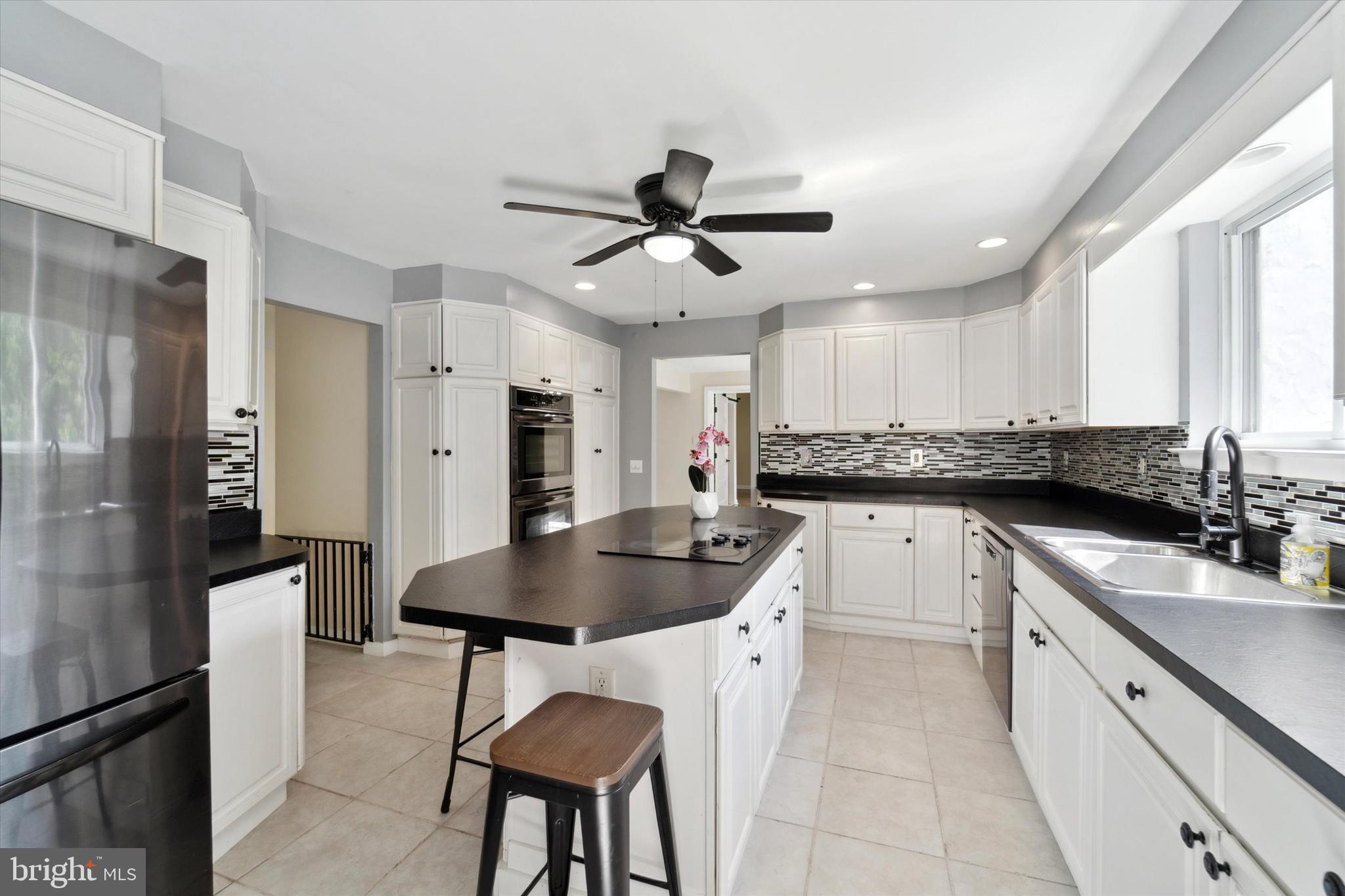 ROSE TREE WOODS - Residential