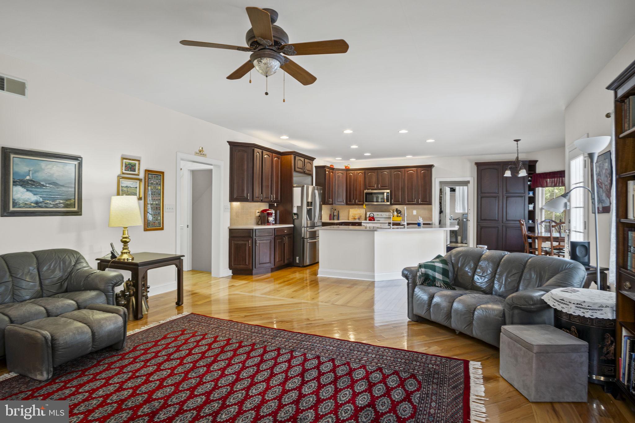 MEADOWBROOK FARMS - Residential