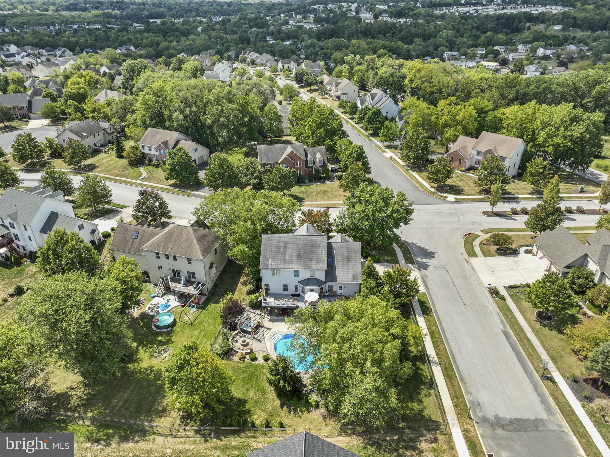 MEADOWBROOK FARMS - Residential