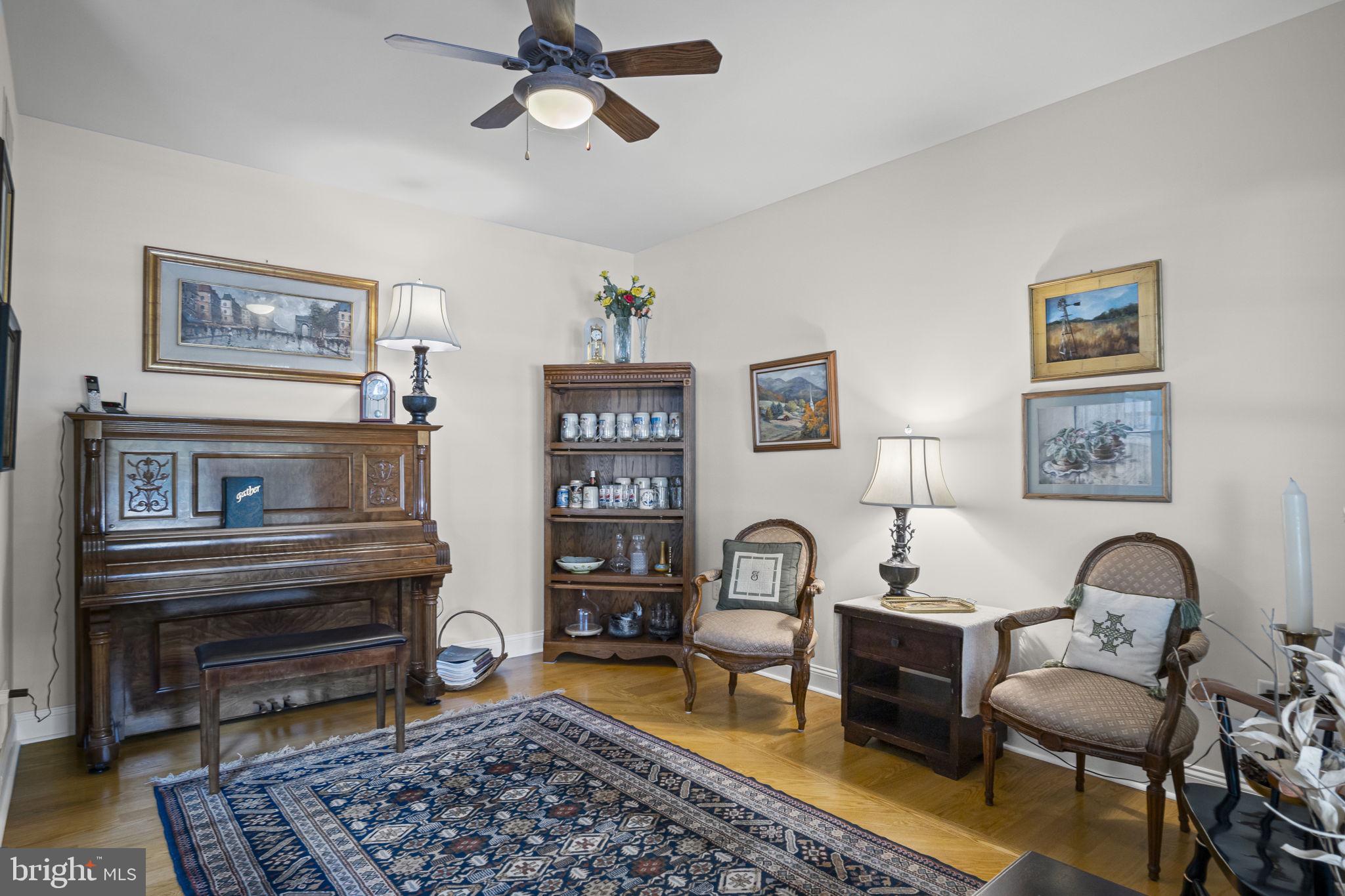 MEADOWBROOK FARMS - Residential