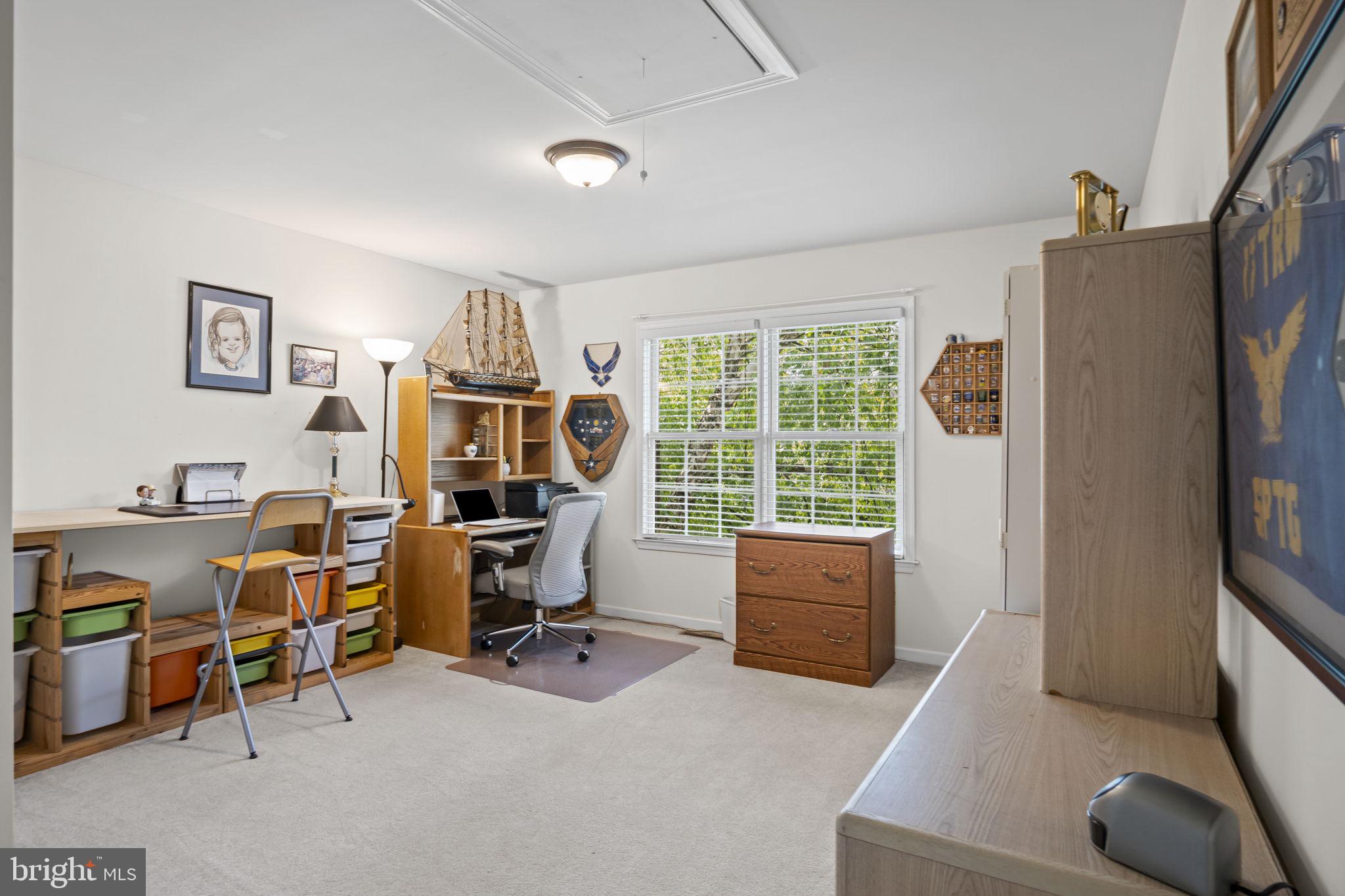 MEADOWBROOK FARMS - Residential