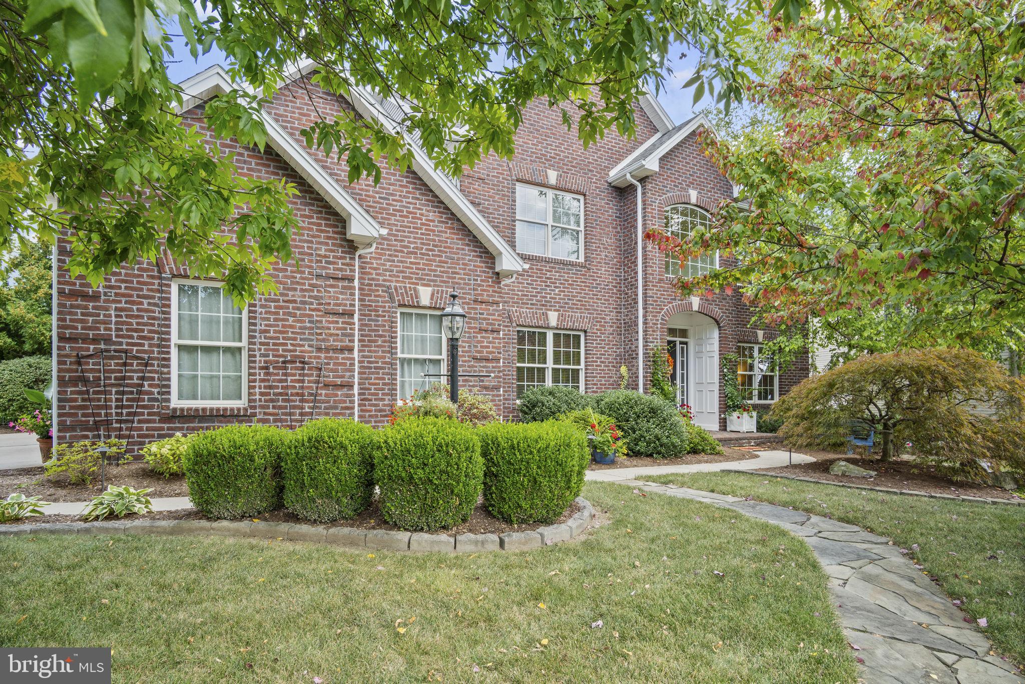 MEADOWBROOK FARMS - Residential