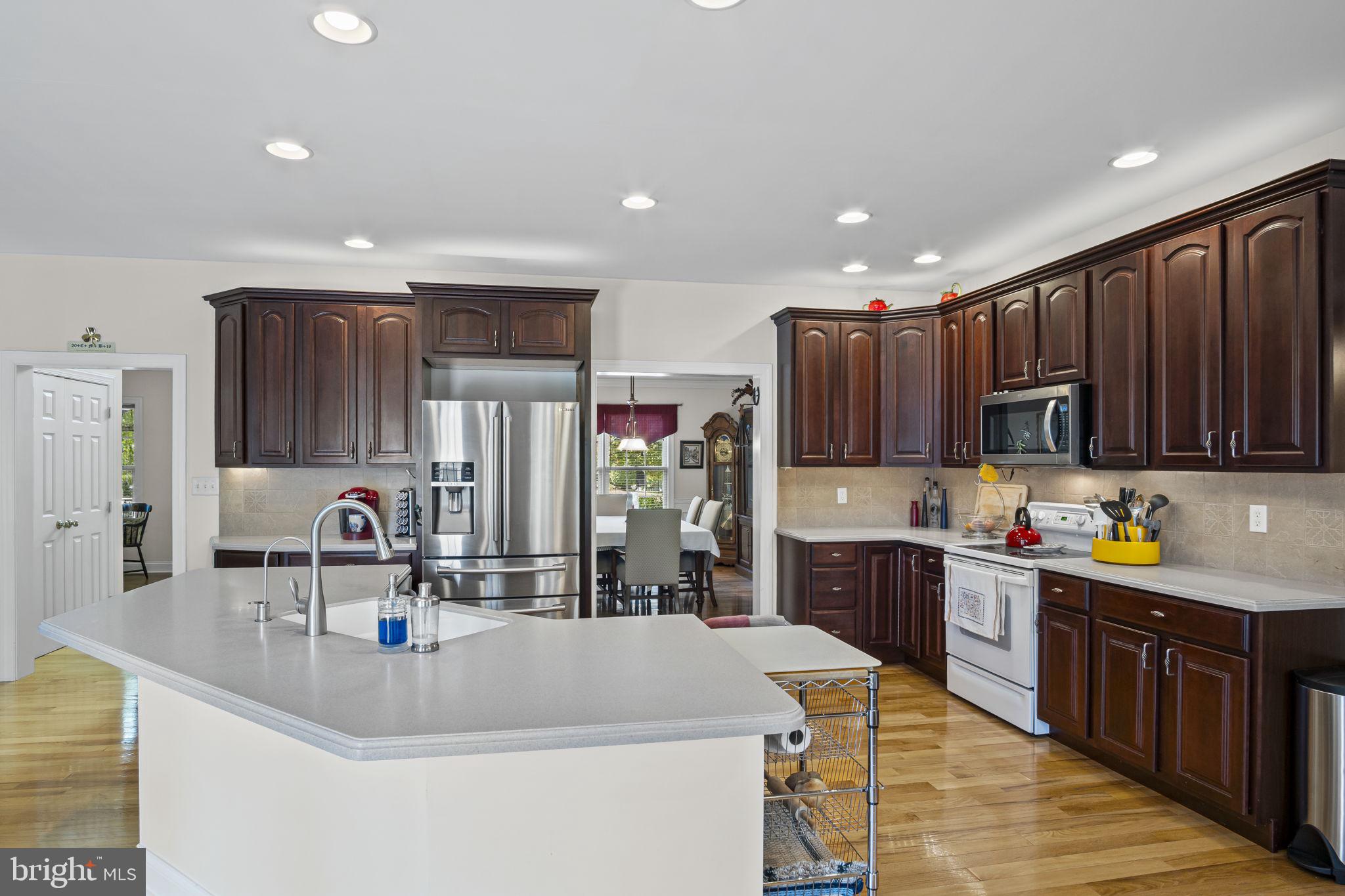 MEADOWBROOK FARMS - Residential