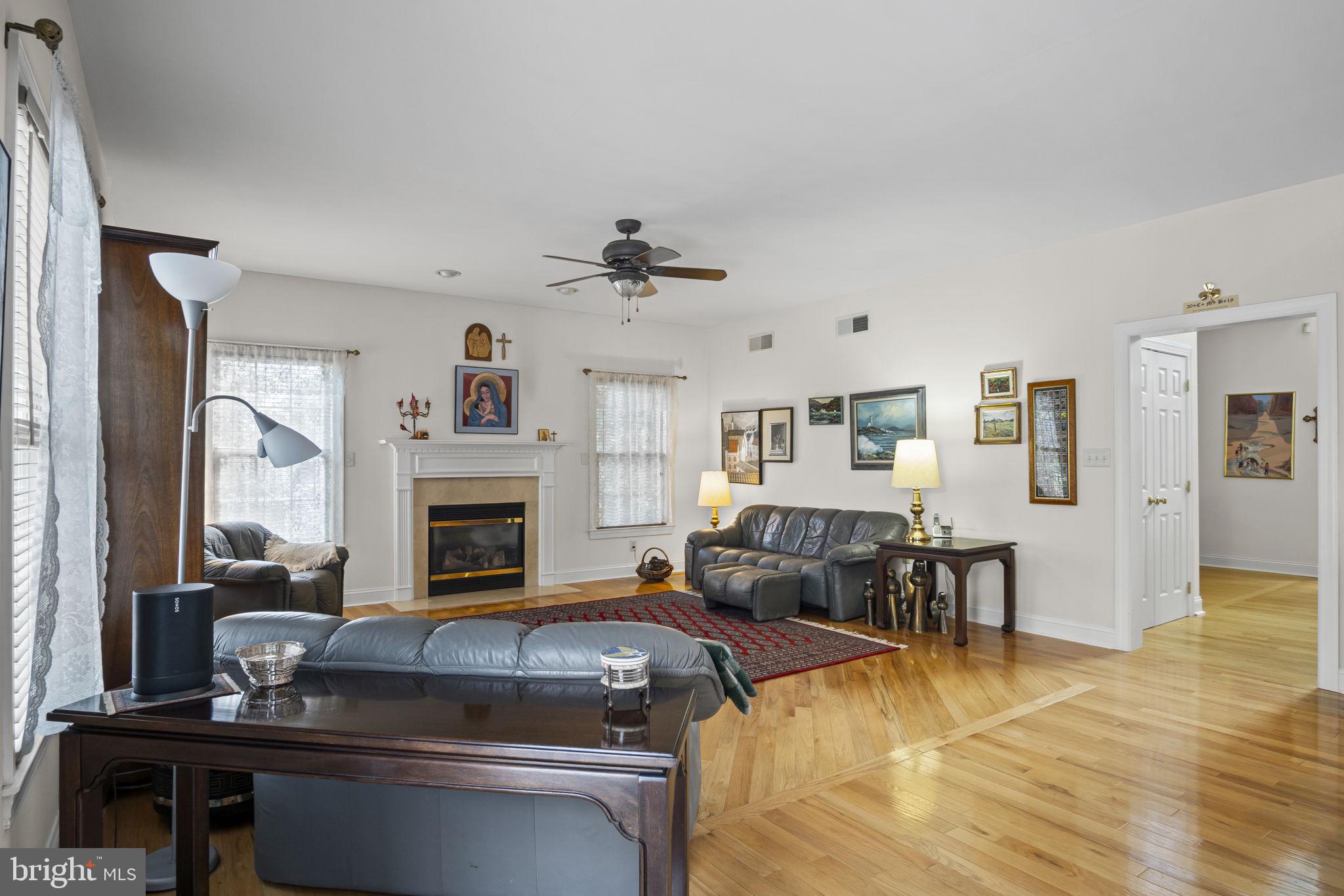 MEADOWBROOK FARMS - Residential