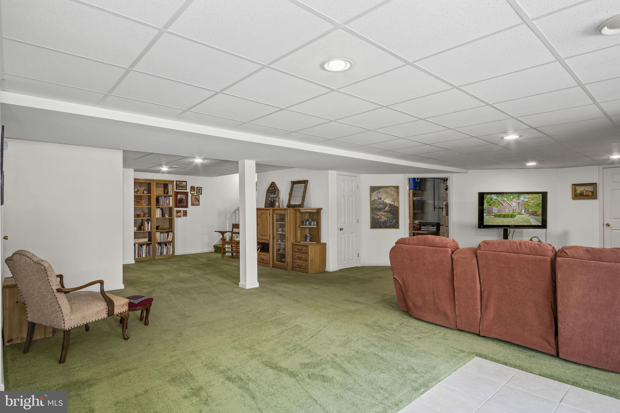 MEADOWBROOK FARMS - Residential