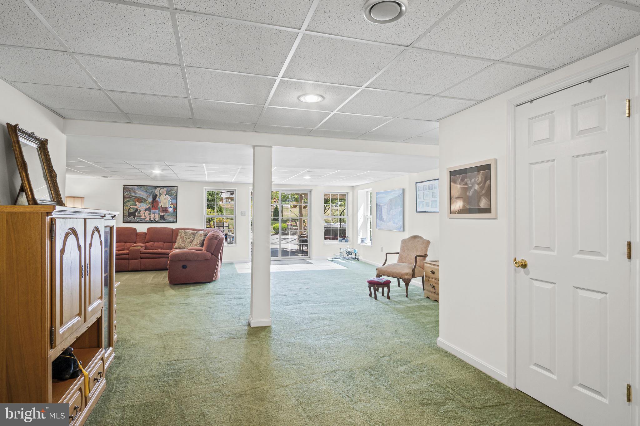 MEADOWBROOK FARMS - Residential