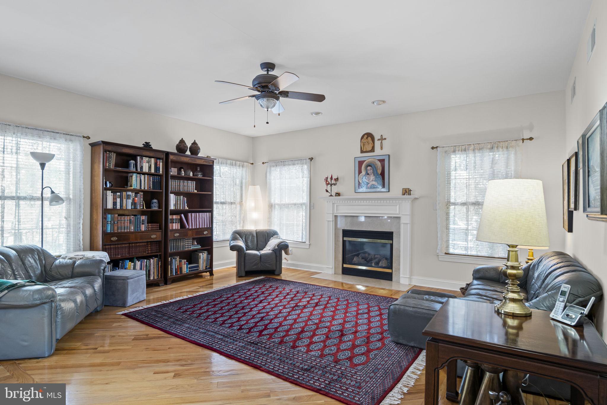 MEADOWBROOK FARMS - Residential