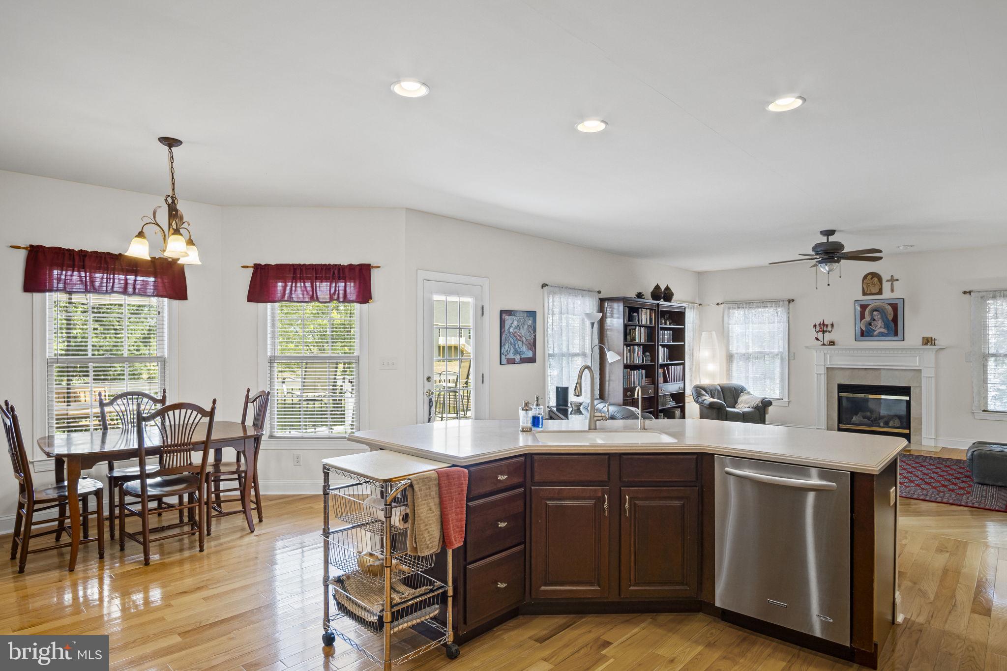 MEADOWBROOK FARMS - Residential