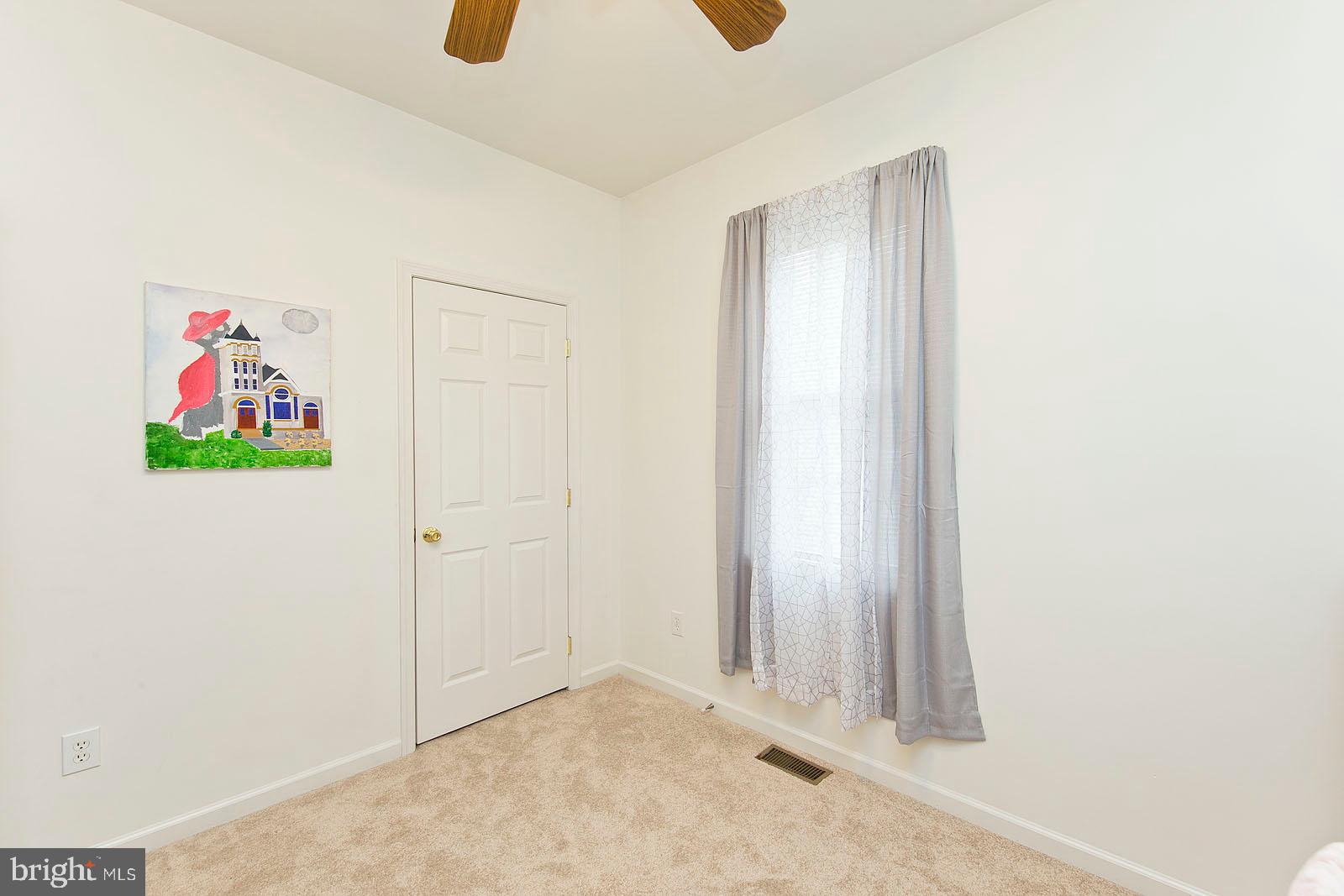 THUNDERBIRD RANCH - Residential